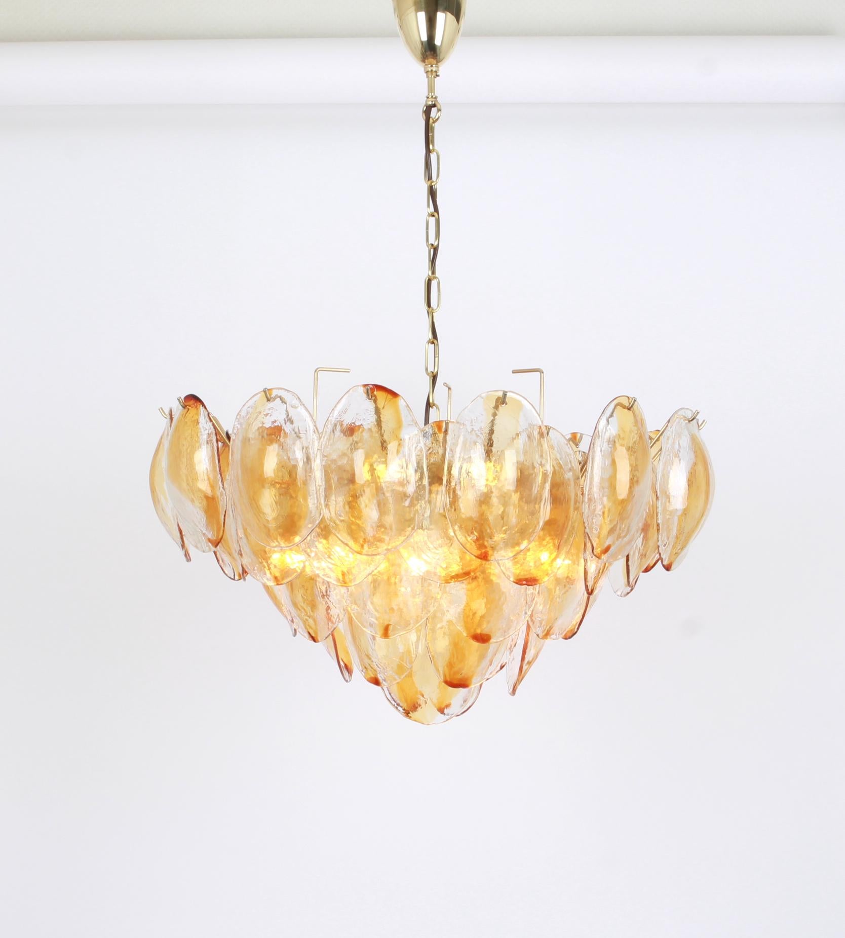 Large Murano Glass Chandelier Leaves Form by Mazzega, Italy, 1970s In Good Condition In Aachen, NRW