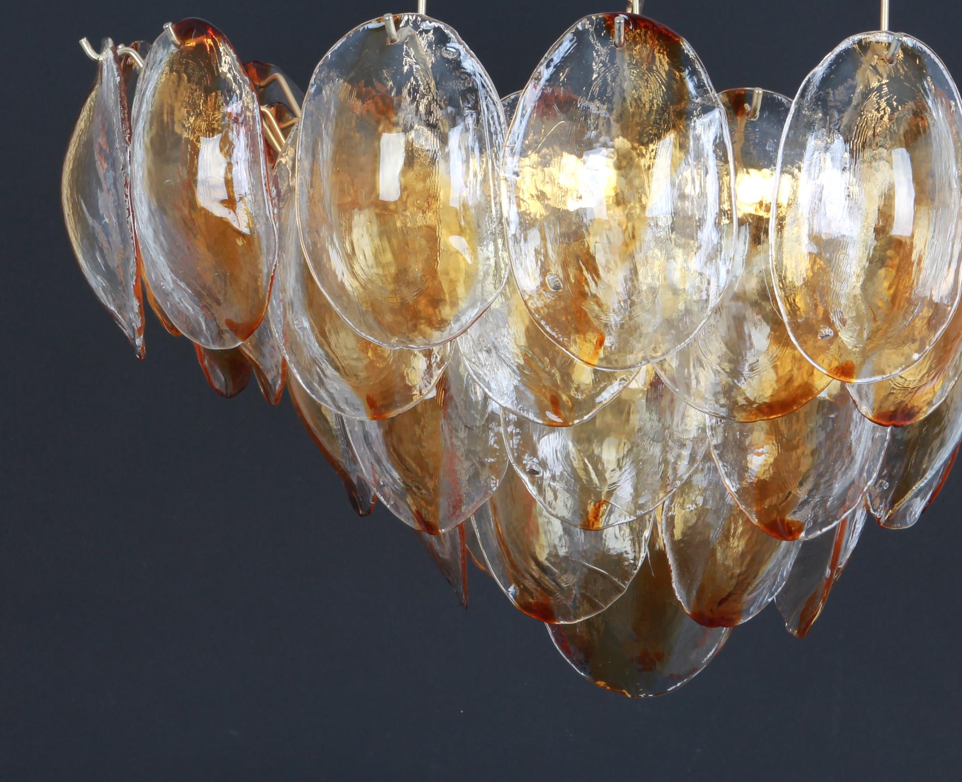 Late 20th Century Large Murano Glass Chandelier Leaves Form by Mazzega, Italy, 1970s