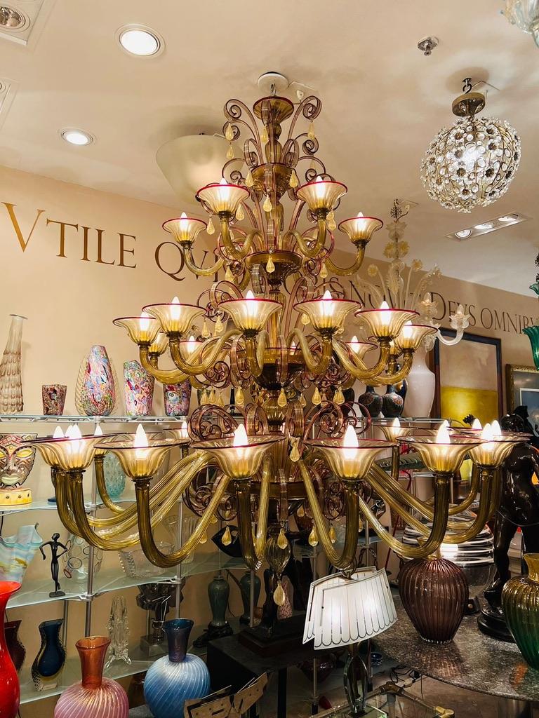 Italian Large Murano glass chandelier Venini amber and rubi circa 1930 For Sale