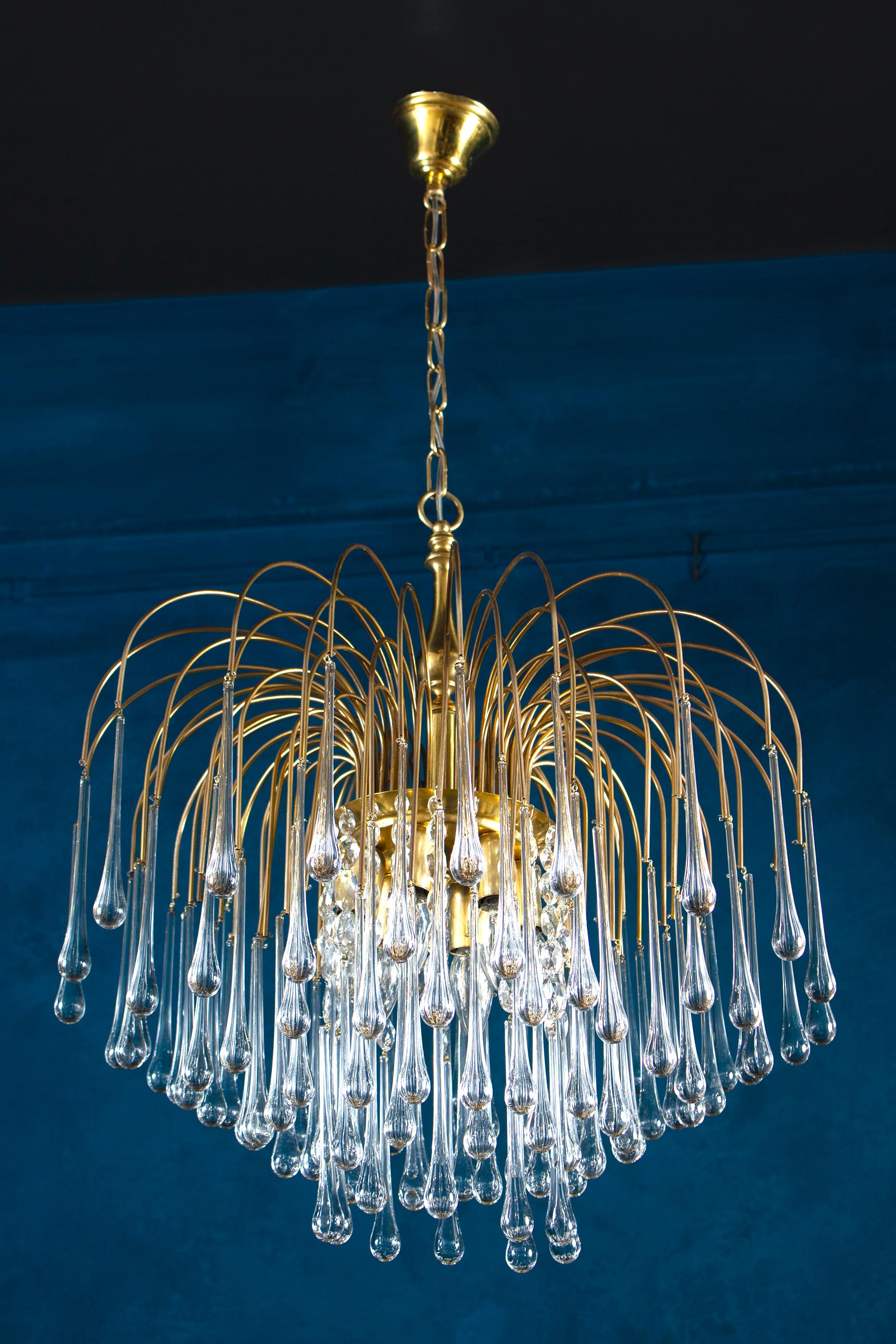 Mid-Century Modern Large Murano Glass Drops Chandelier Venini Style, 1970s For Sale