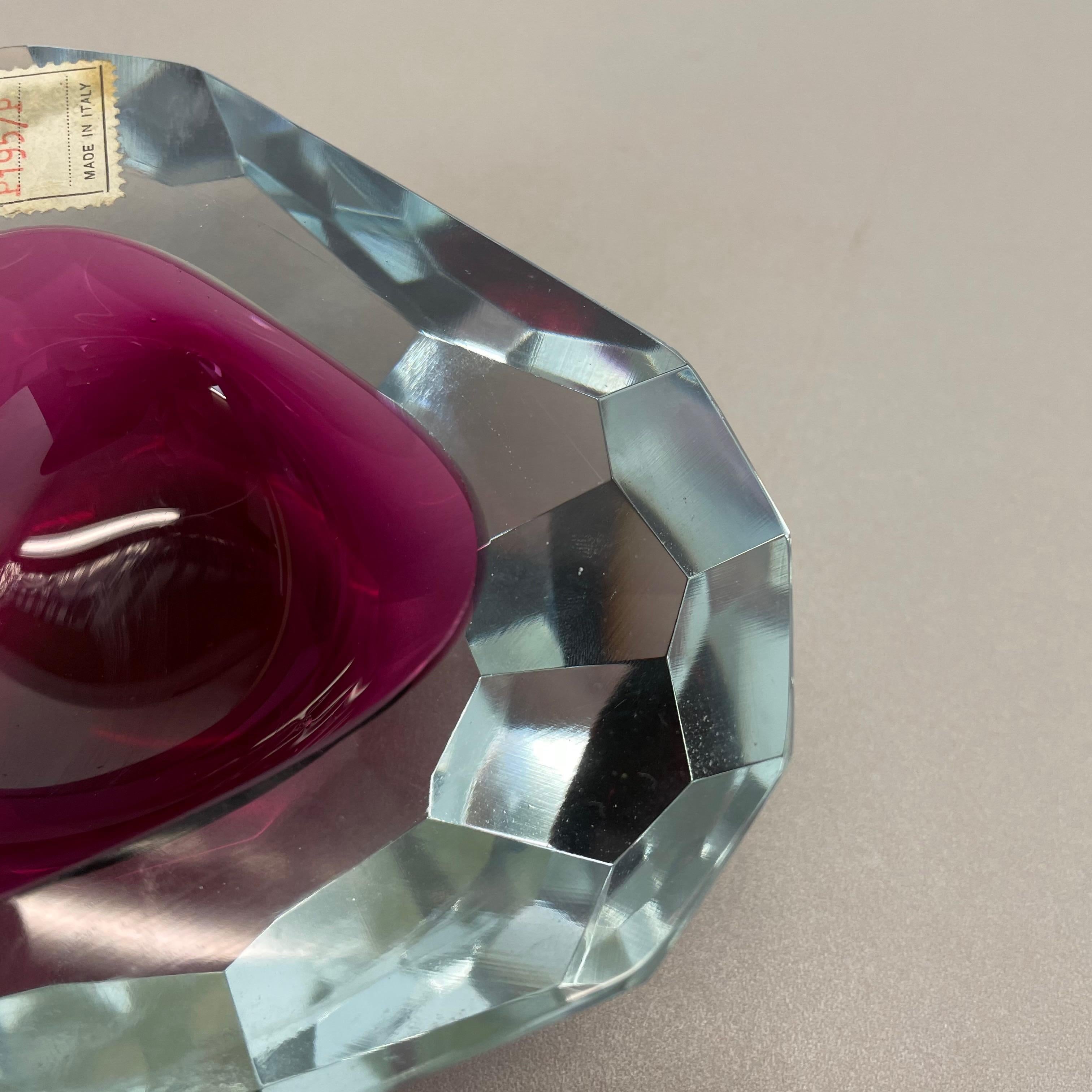 Large Murano Glass Faceted Sommerso Bowl Ashtray by Cenedese, Murano Italy 1970s 6