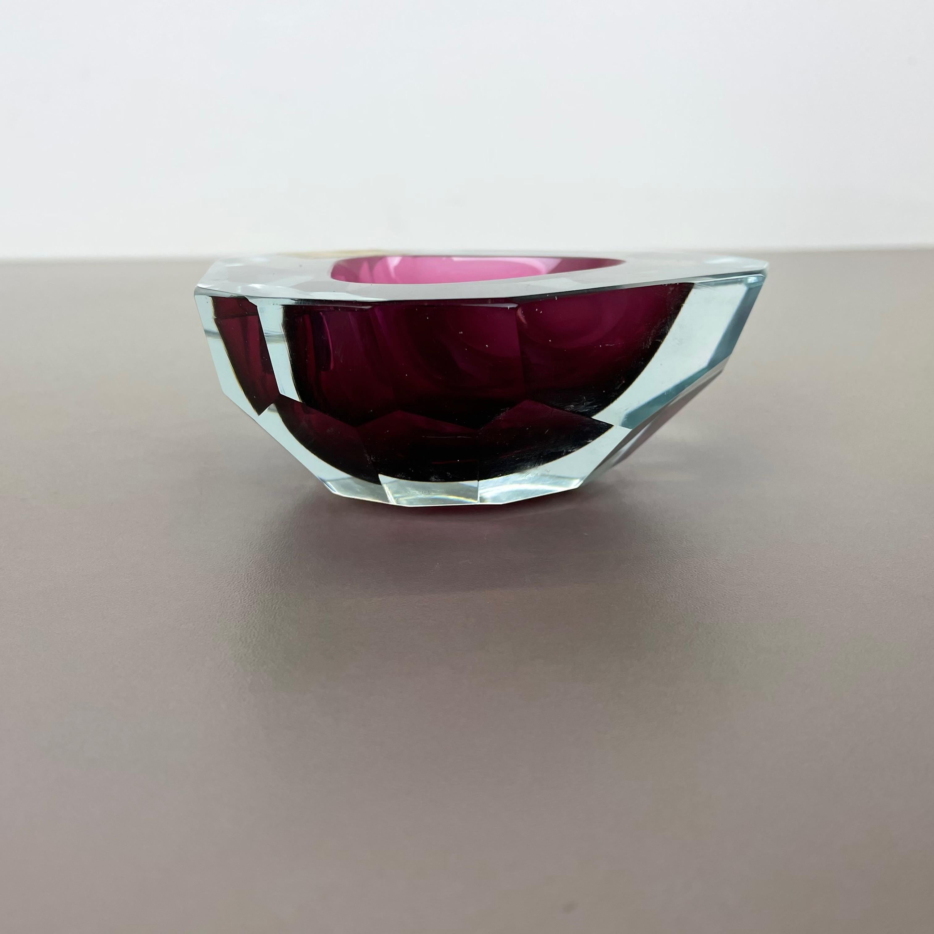 Large Murano Glass Faceted Sommerso Bowl Ashtray by Cenedese, Murano Italy 1970s 1