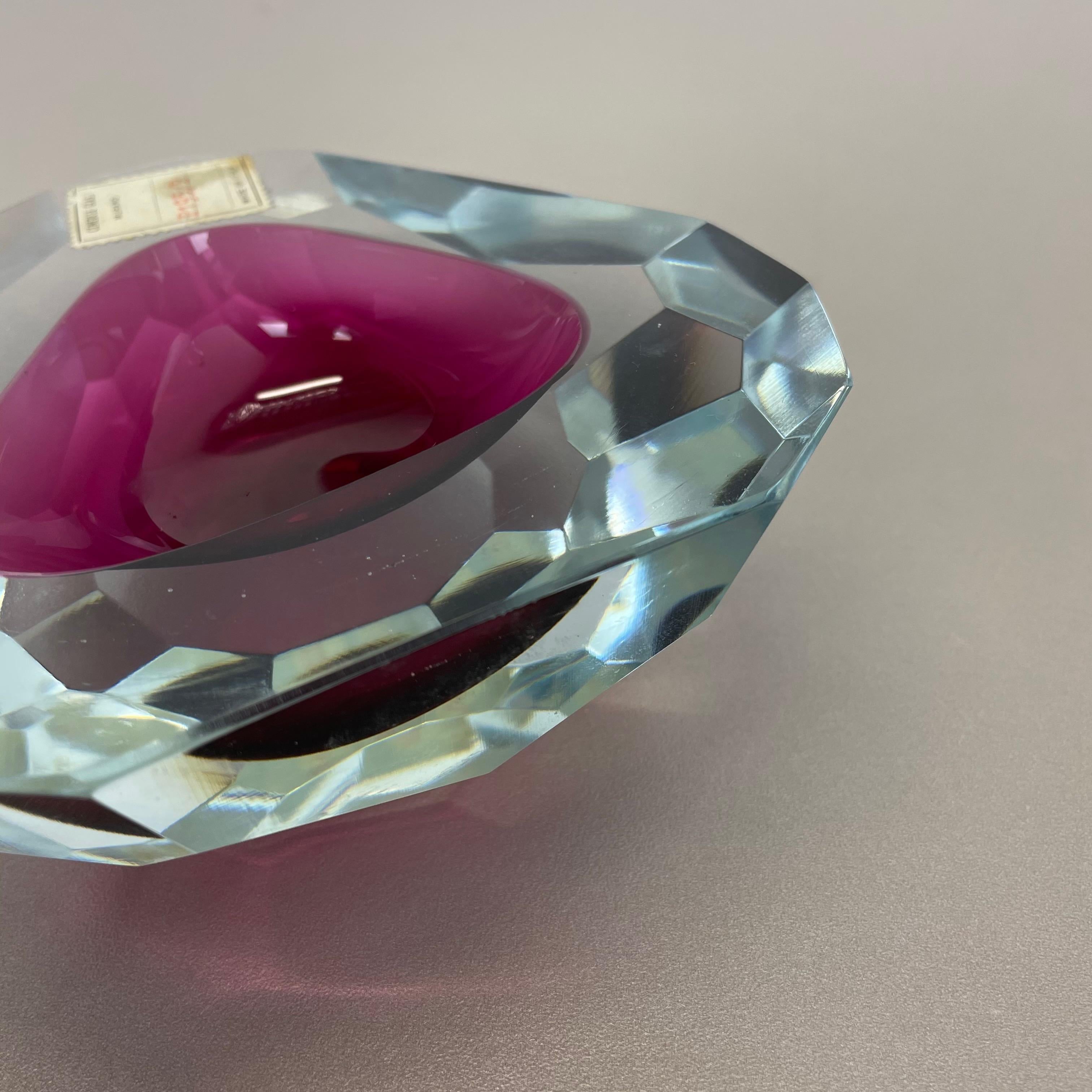Large Murano Glass Faceted Sommerso Bowl Ashtray by Cenedese, Murano Italy 1970s 3