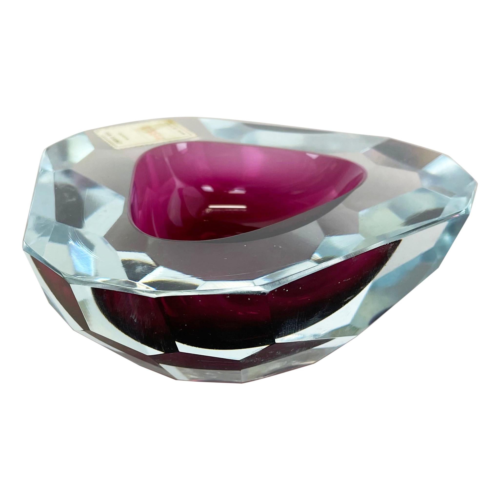 Large Murano Glass Faceted Sommerso Bowl Ashtray by Cenedese, Murano Italy 1970s