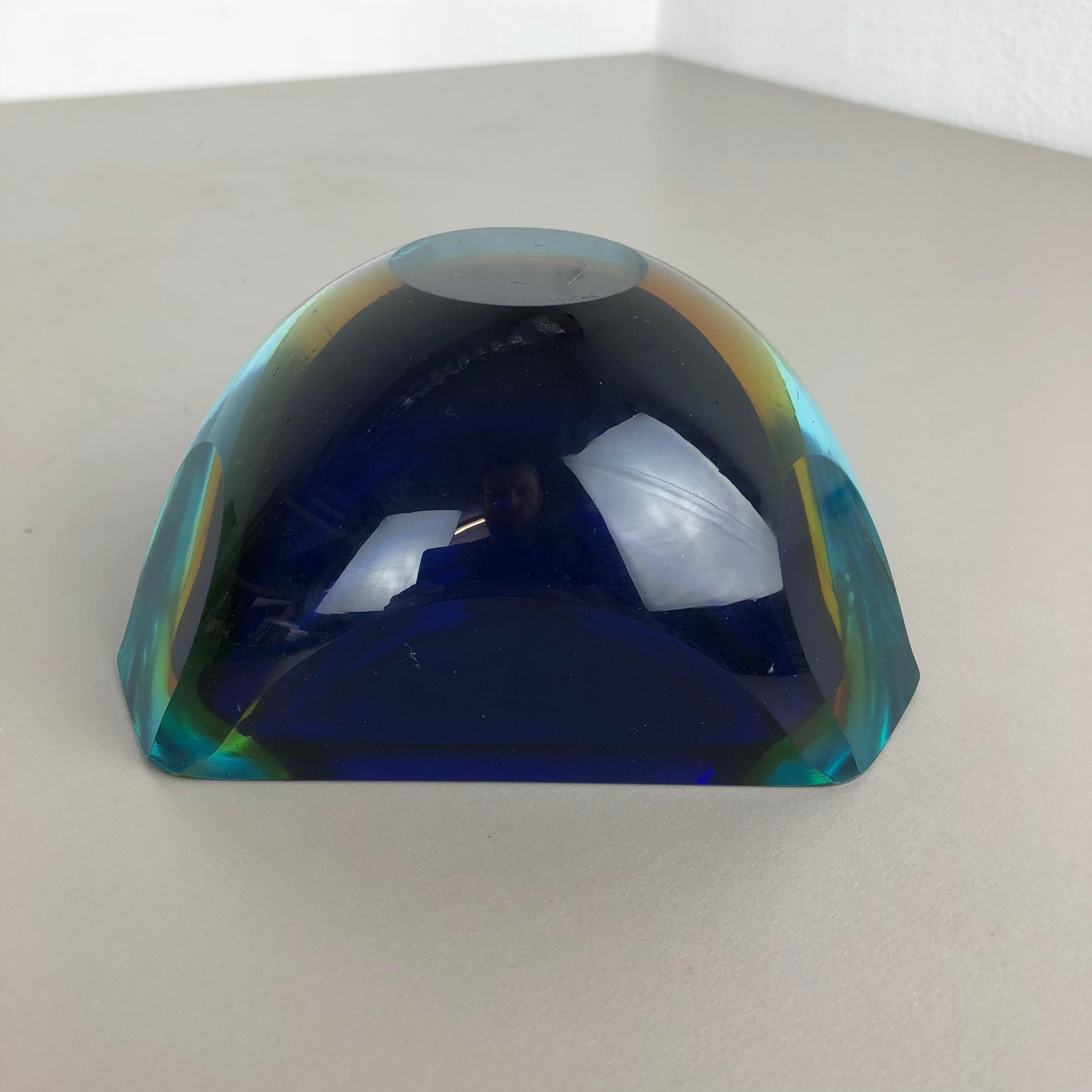 Large Murano Glass Faceted Sommerso Bowl Element Ashtray, Murano, Italy, 1970s 9