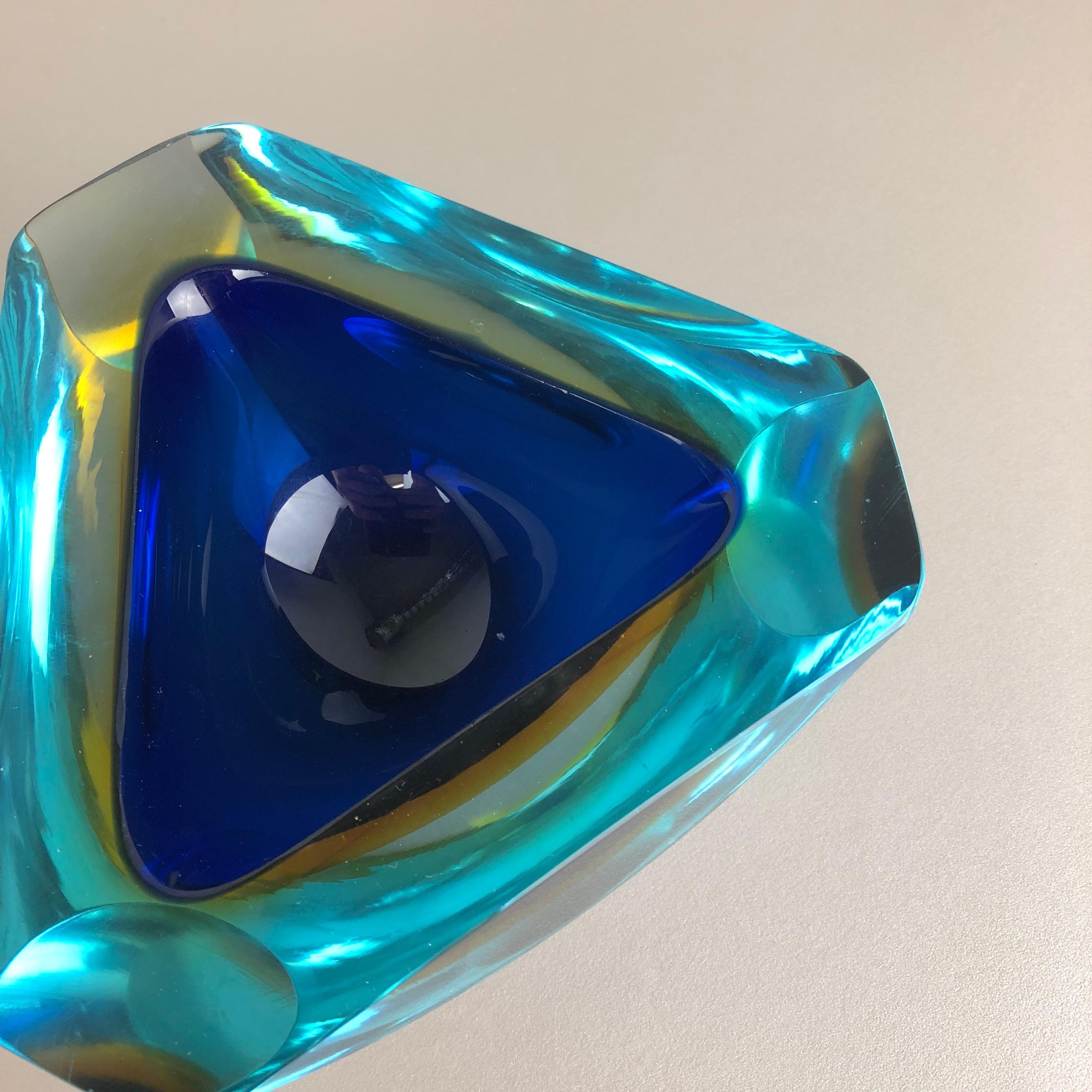 Large Murano Glass Faceted Sommerso Bowl Element Ashtray, Murano, Italy, 1970s 1