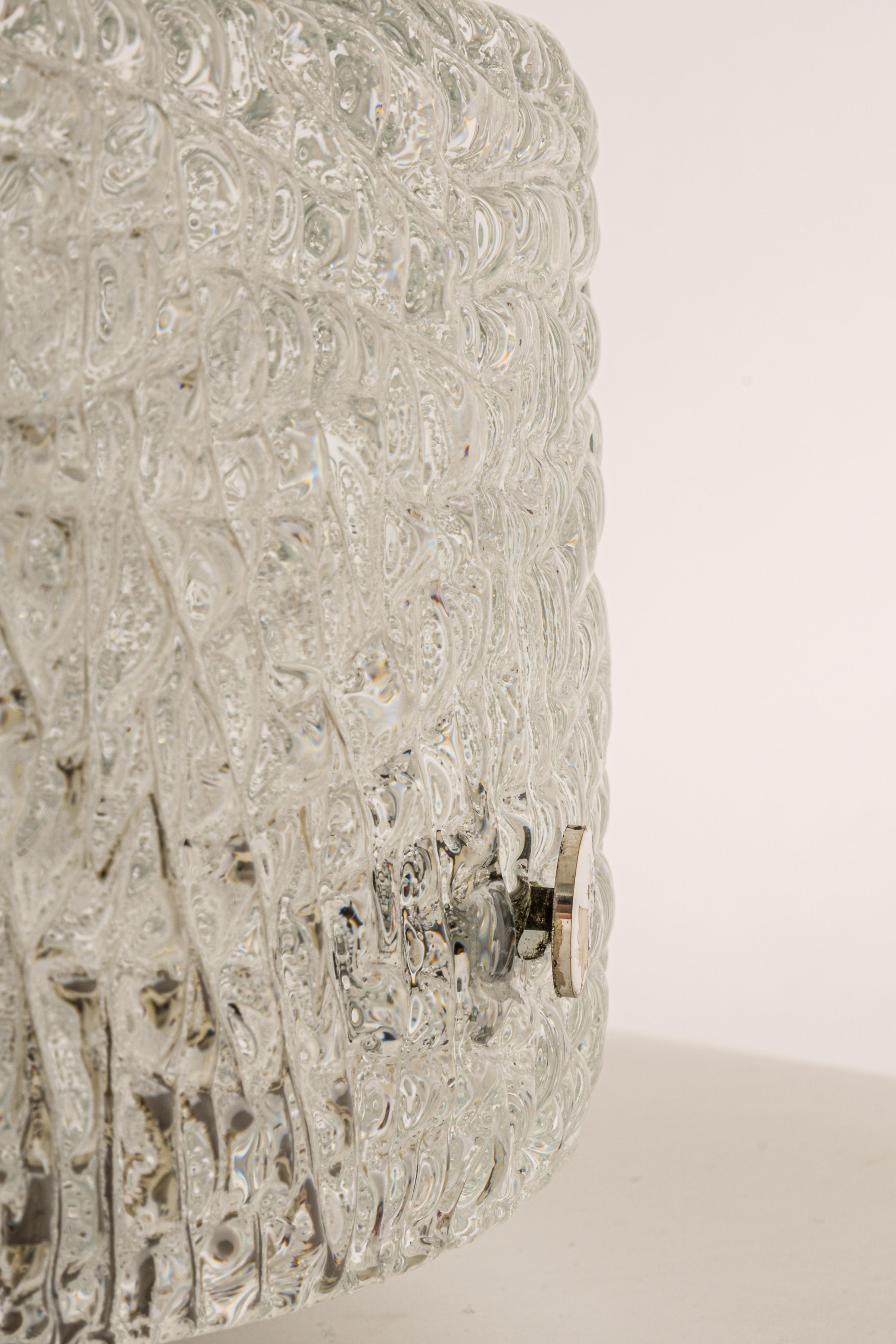 Milieu du XXe siècle 1 des 3 grands luminaires en verre de Murano par Kaiser, Allemagne, années 1960 en vente