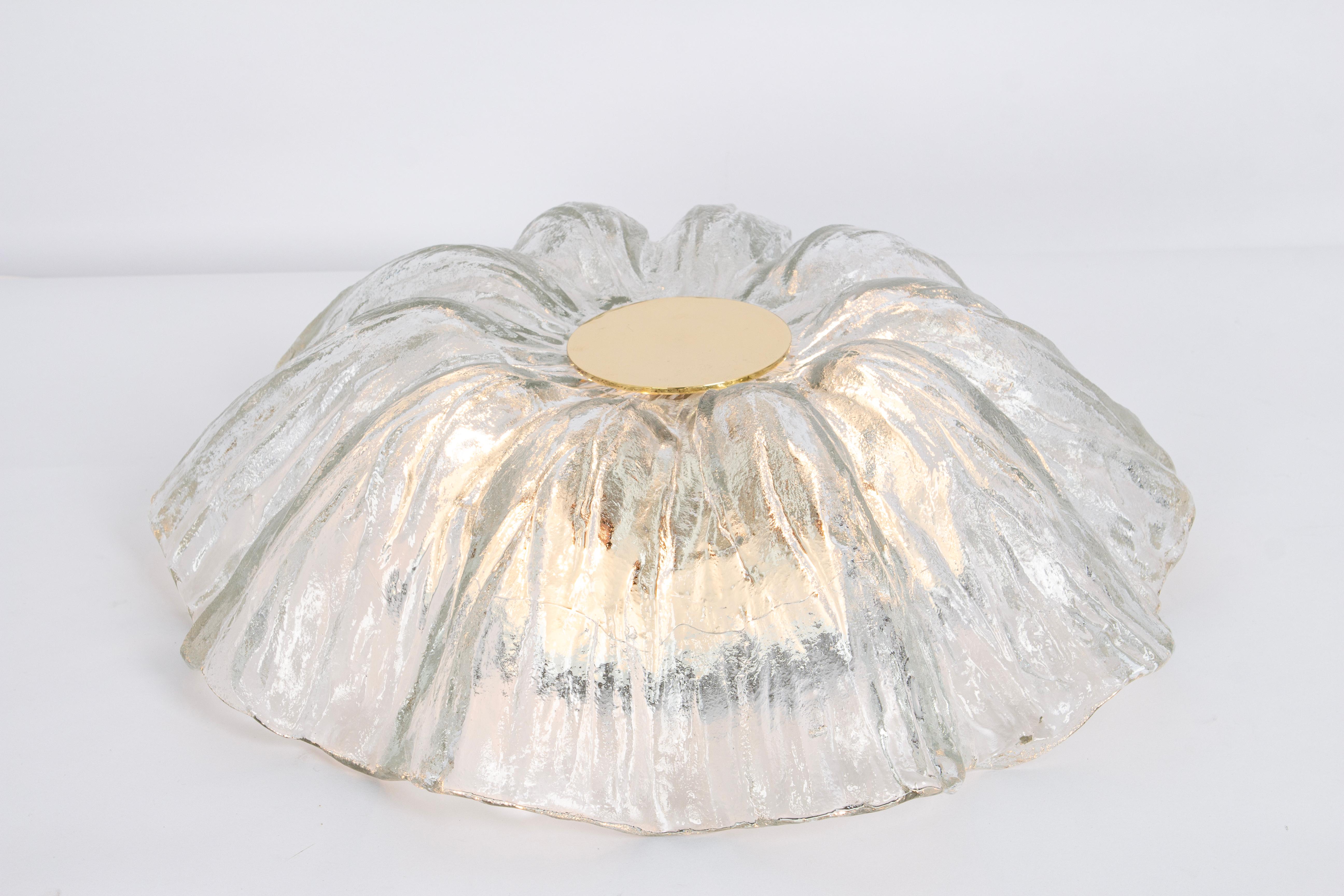 Mid-Century moderno Grande lampada da incasso in vetro di Murano di Kalmar, Austria, anni '70 in vendita