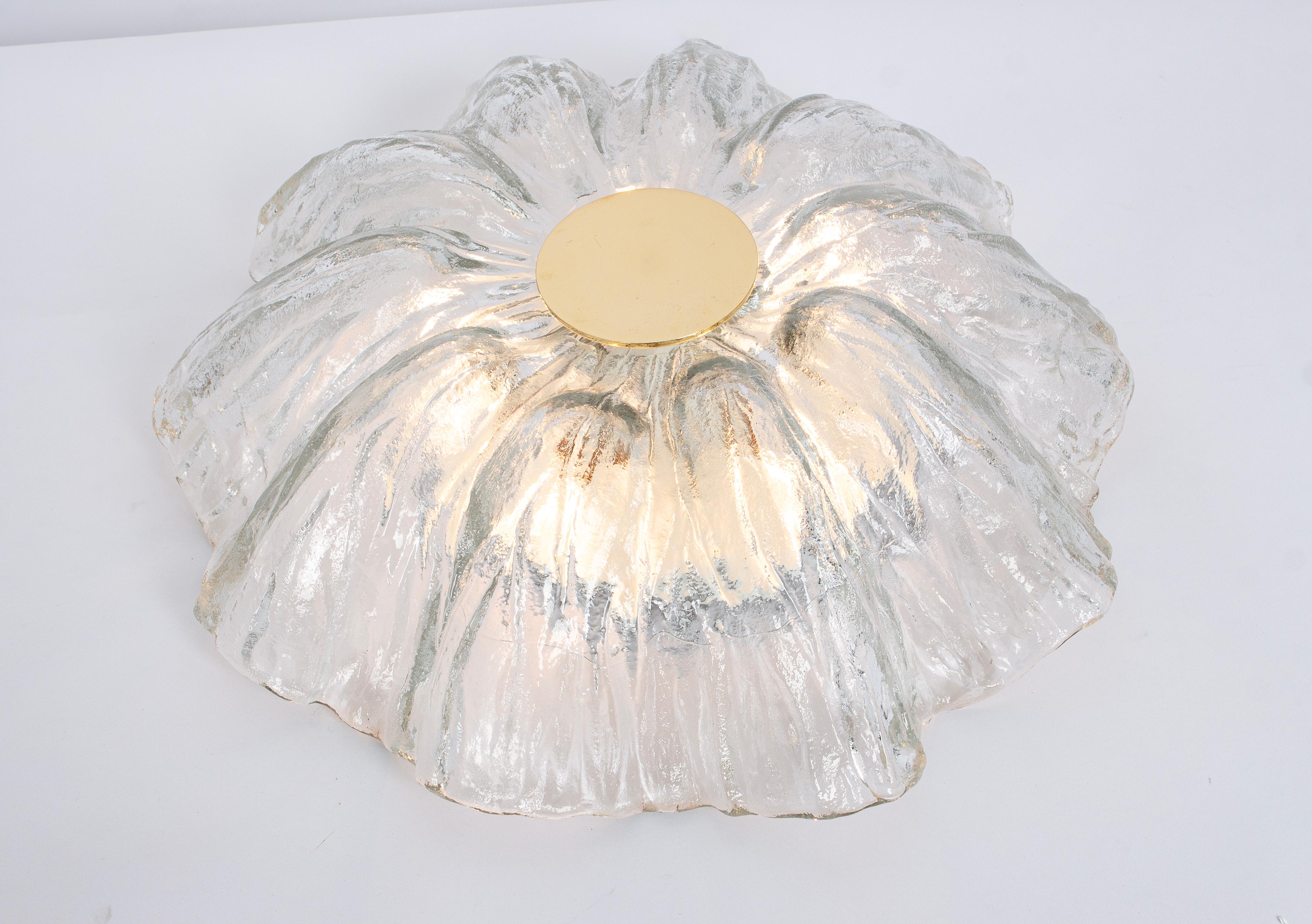 Austriaco Grande lampada da incasso in vetro di Murano di Kalmar, Austria, anni '70 in vendita