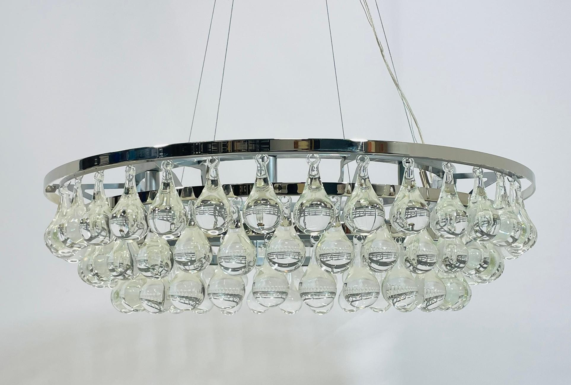 Gran araña de cristal de Murano y marco de níquel finales del siglo XX en venta