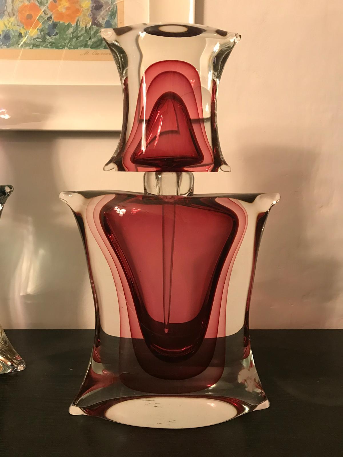 Mid-Century moderno Grande bottiglia di profumo in vetro di Murano in vendita