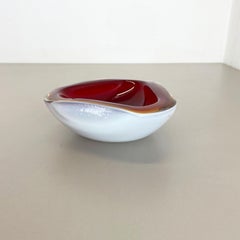 Large Murano Glass "RED-WHITE" 1, 4Kg Bowl Shell Ashtray Murano, Italy, 1970s