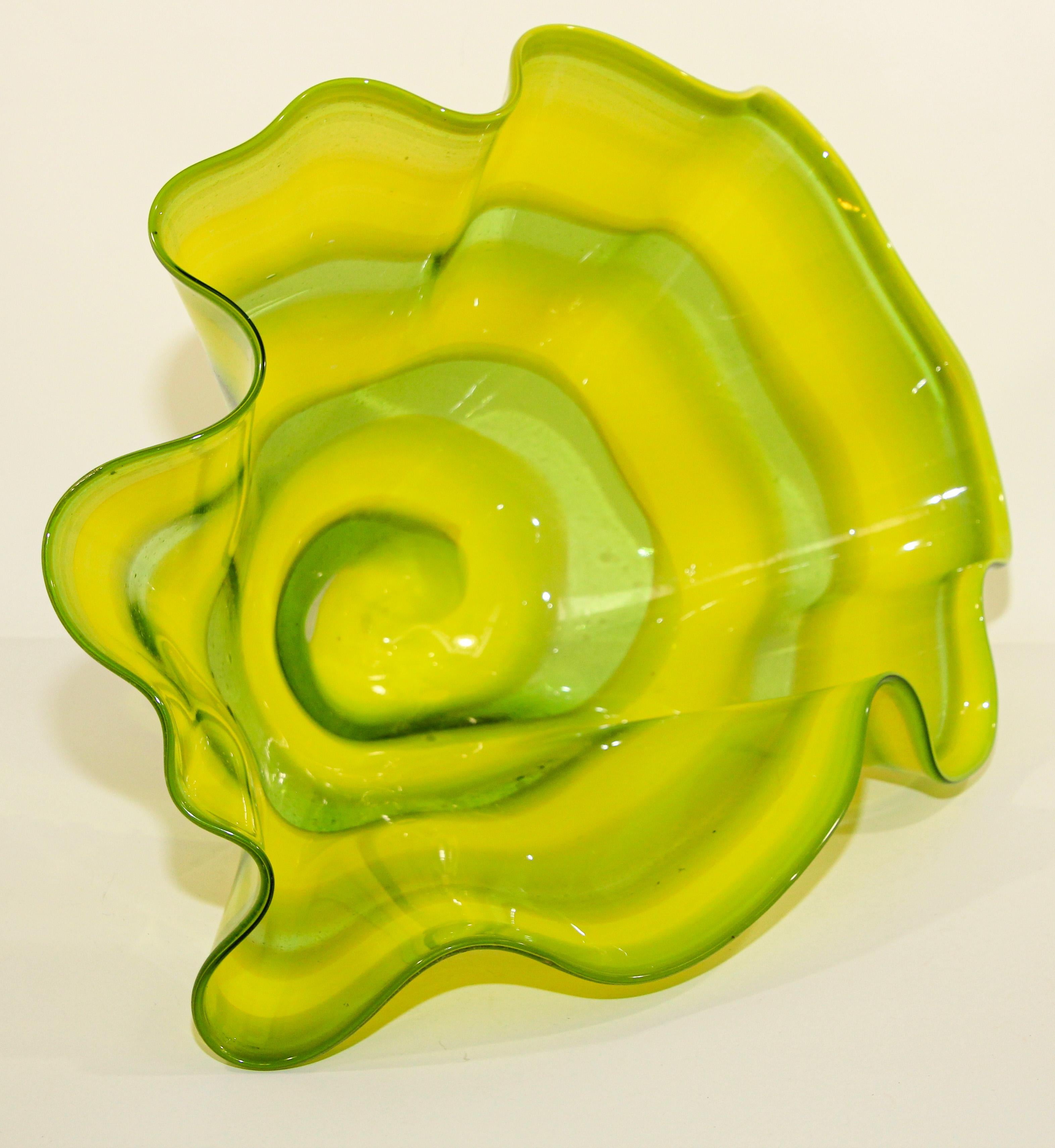 Large Murano Glass Sea form Yellow and Green Bowl, in the Style of Chihuly 5