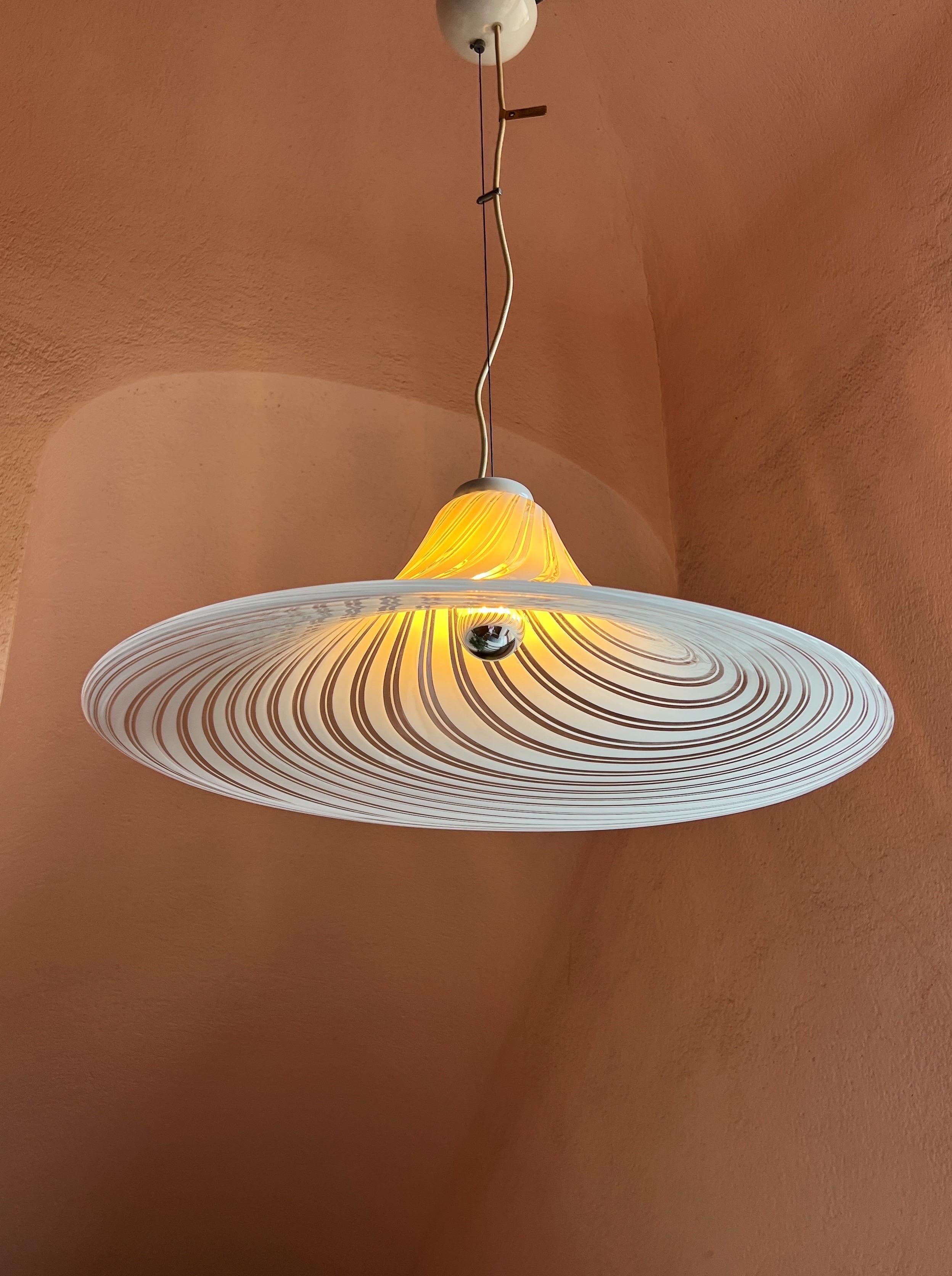 Grande plafoniera a volute in vetro di Murano, anni '70 In condizioni buone in vendita a Palermo, PA