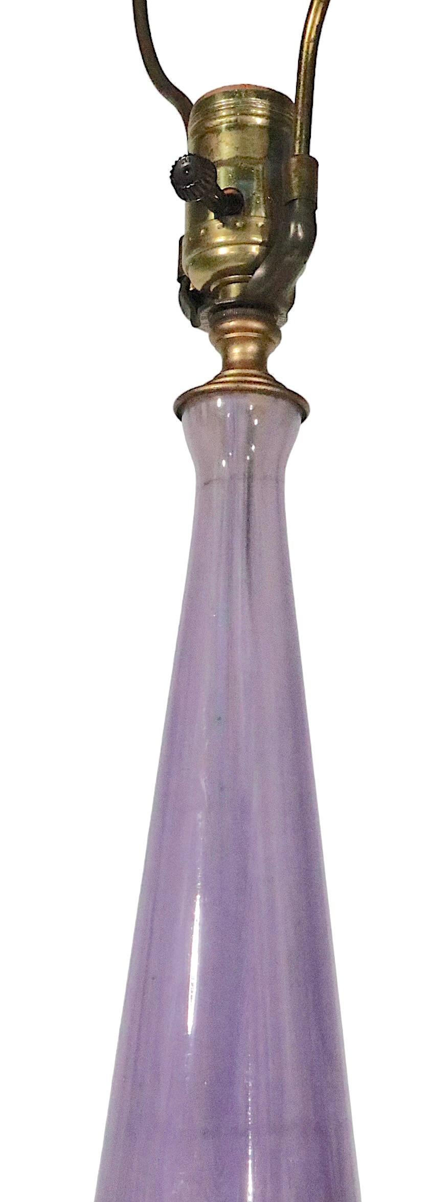 Large Murano Glass Table Lamp in Lavender Glass, circa 1950/1960s For Sale 5