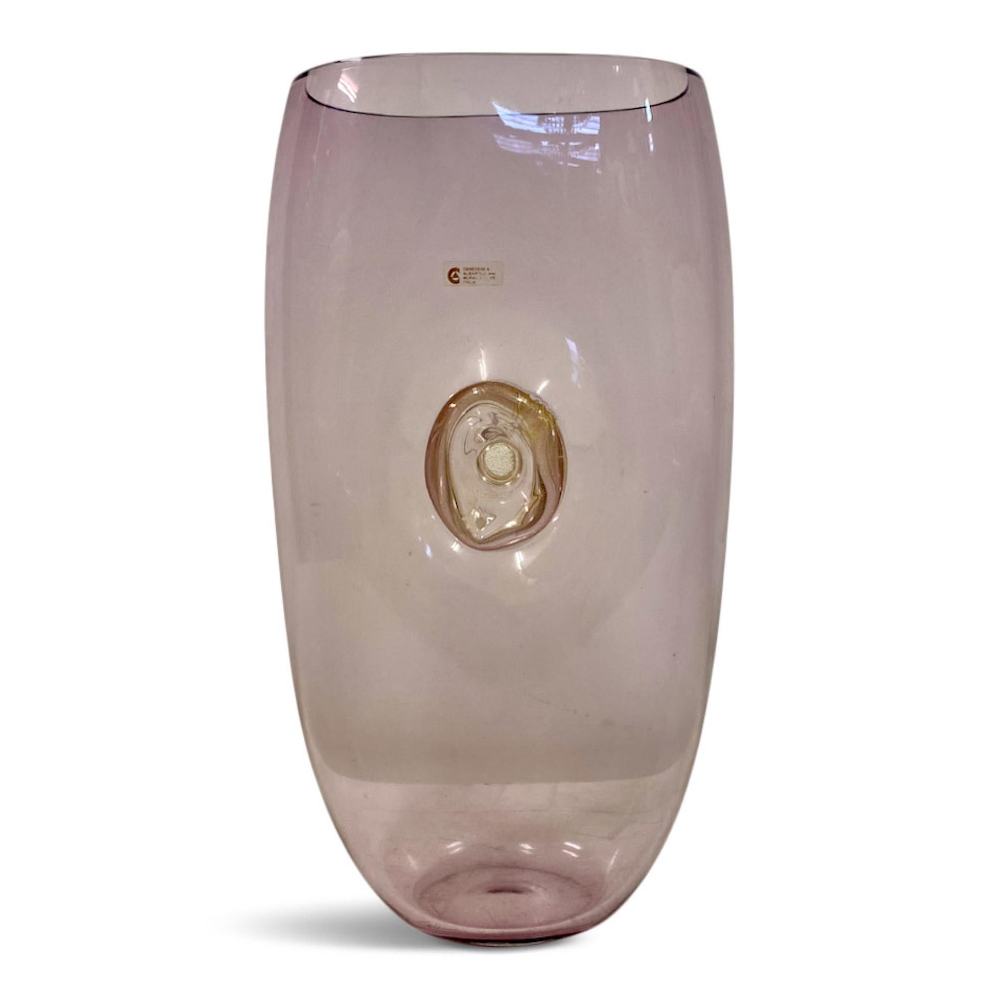 Large vase

Murano glass

By Cenedese and Albarelli

Light mauve colour

Gold leaf inclusions

Labelled

Italy 1970s/1980s.