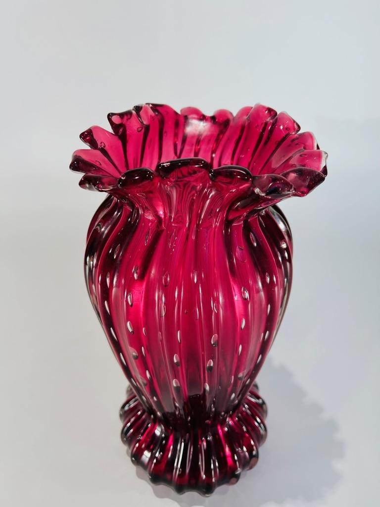 Mid-Century Modern Large Murano glass vase red with air bubbles inside circa 1950. For Sale