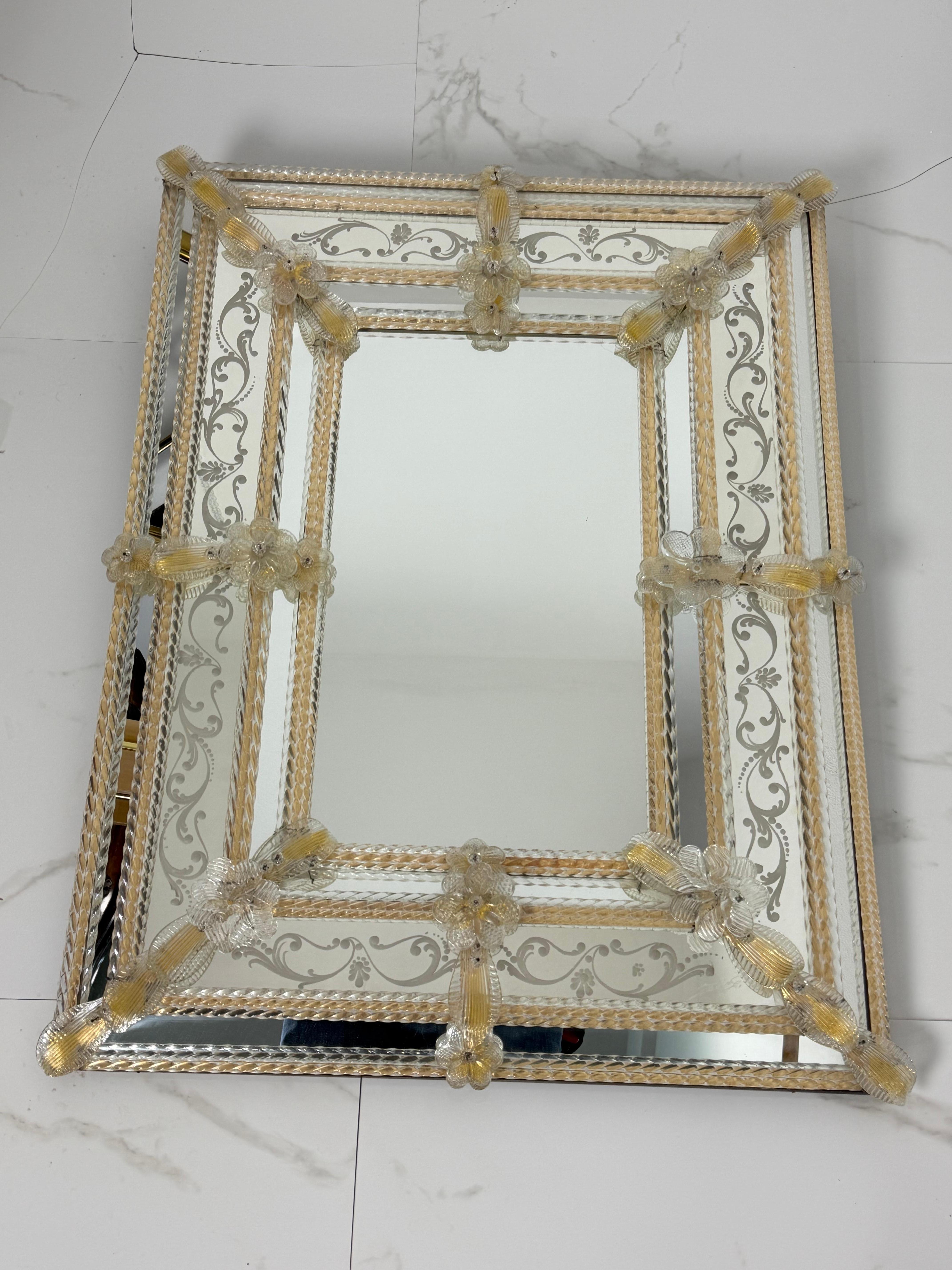 Grand miroir mural en verre de Murano attribué à Barovier&Toso, années 1940 en vente 4