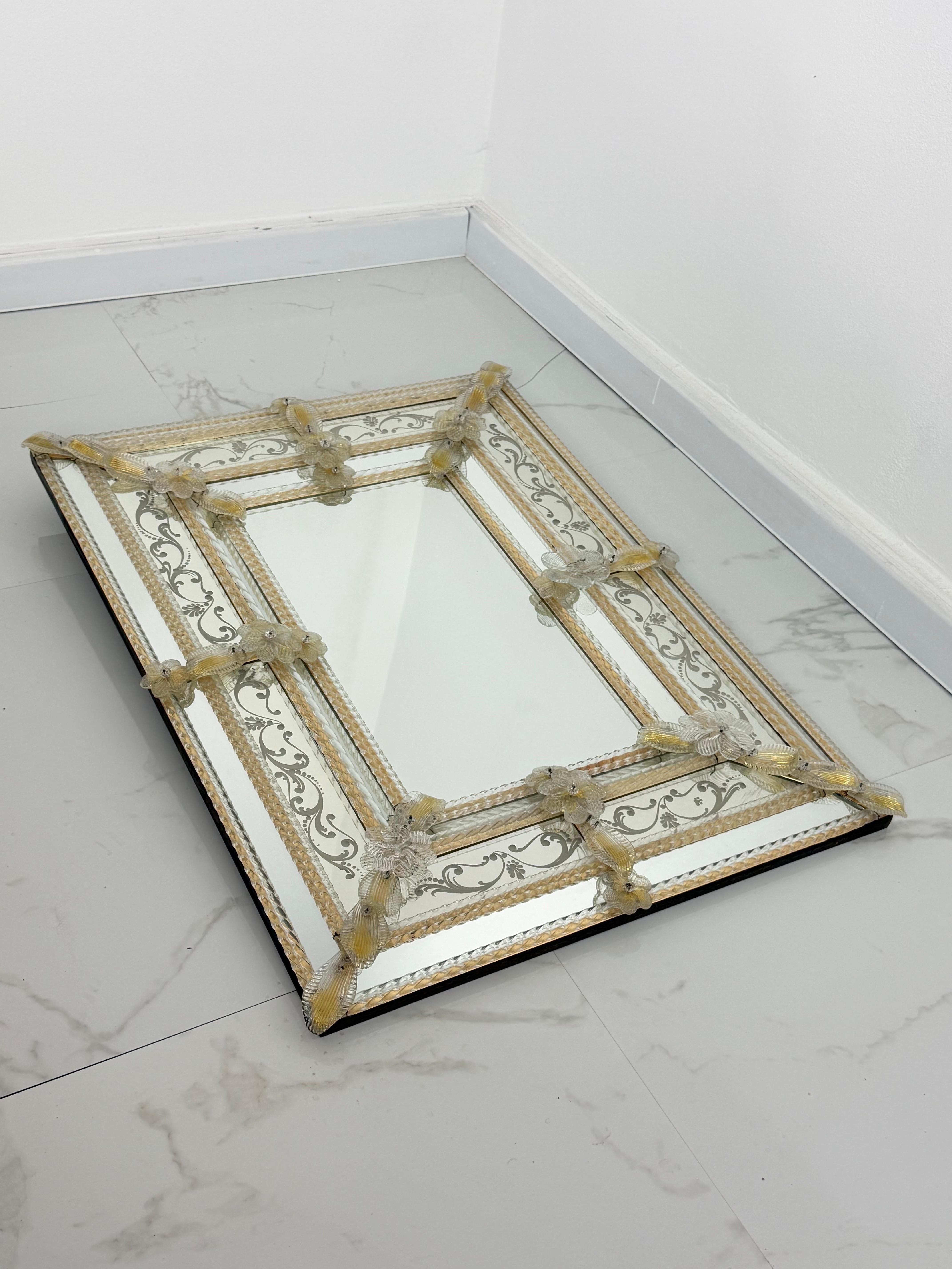 Grand miroir mural en verre de Murano attribué à Barovier&Toso, années 1940 en vente 3