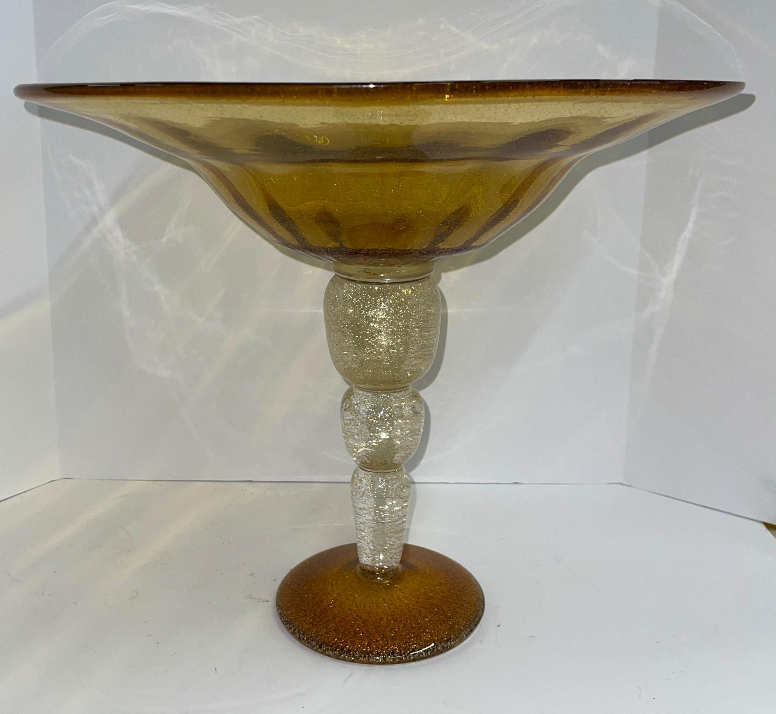Tazza grande de cristal dorado de Murano Italiano en venta
