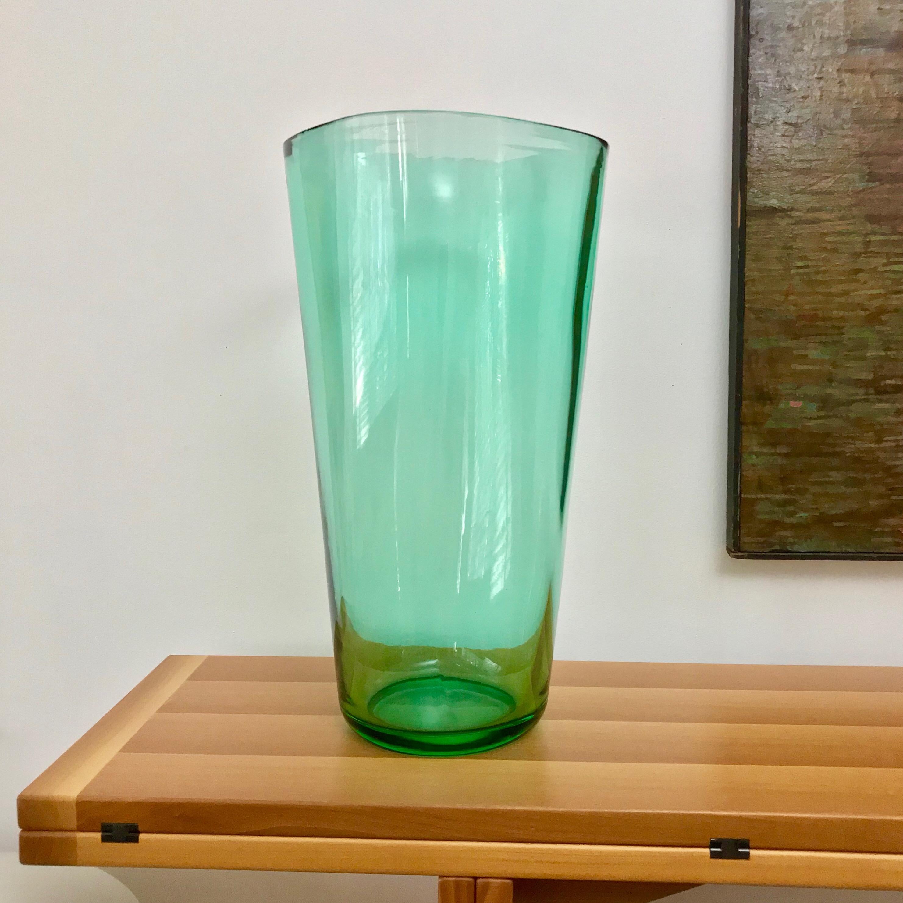 Mid-Century Modern Large Murano Green Glass Vase Designed by Karl Springer, Signed For Sale