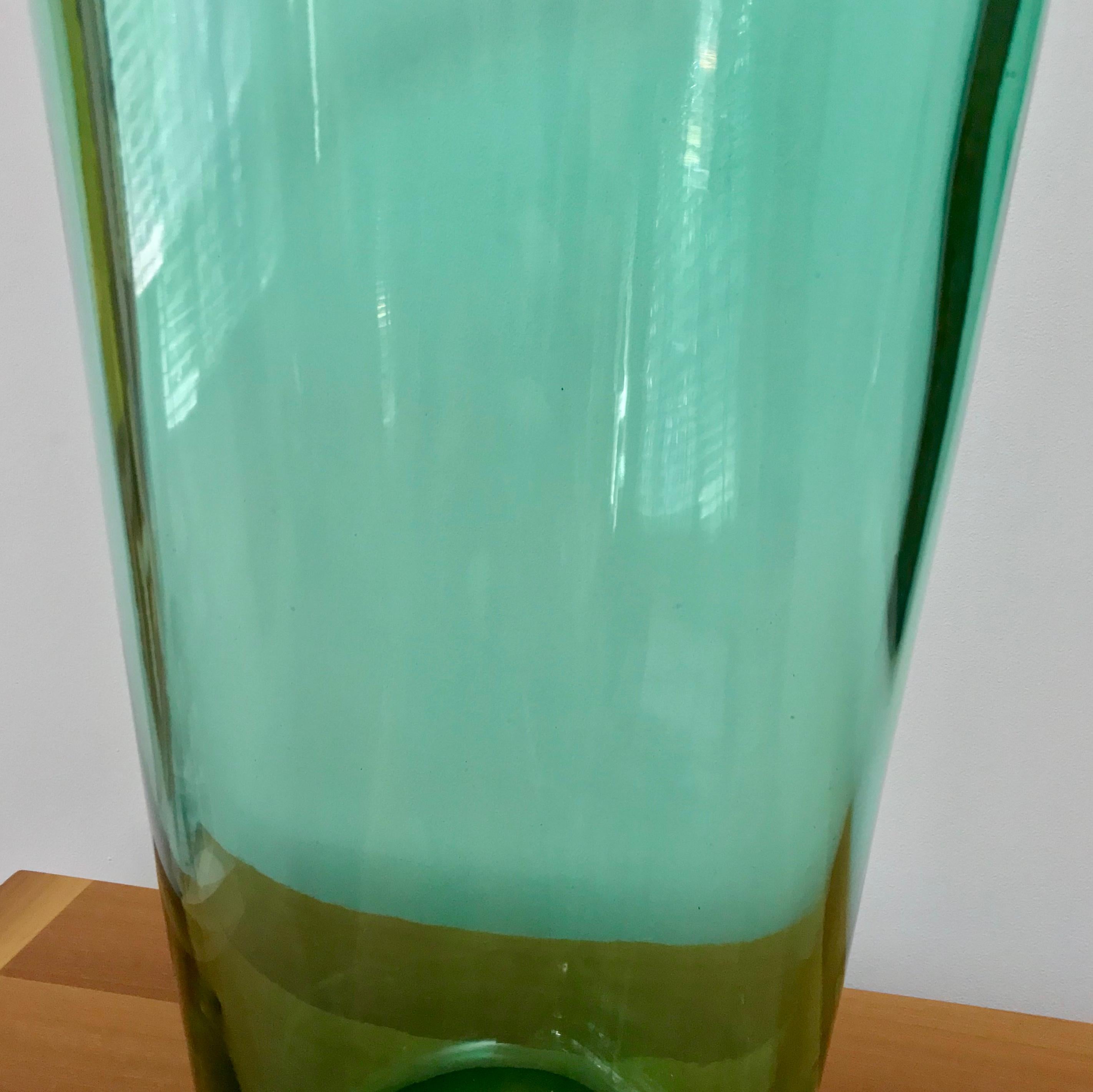 Large Murano Green Glass Vase Designed by Karl Springer, Signed For Sale 1