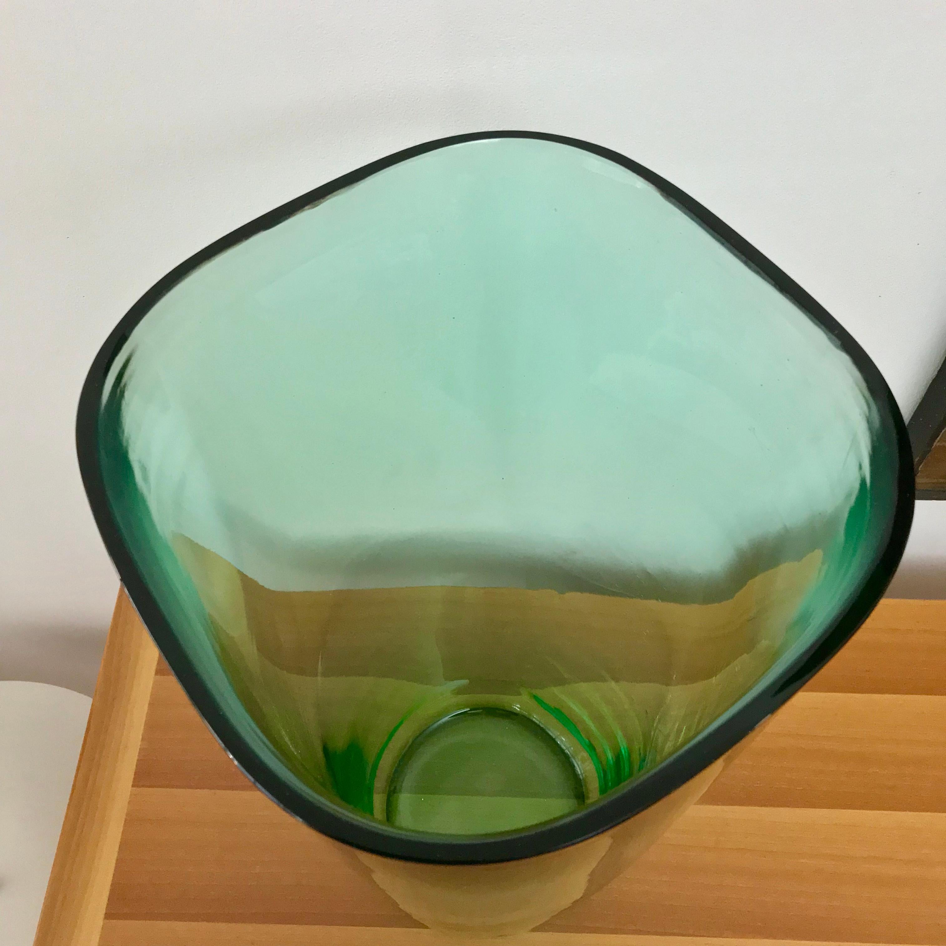 Large Murano Green Glass Vase Designed by Karl Springer, Signed For Sale 2