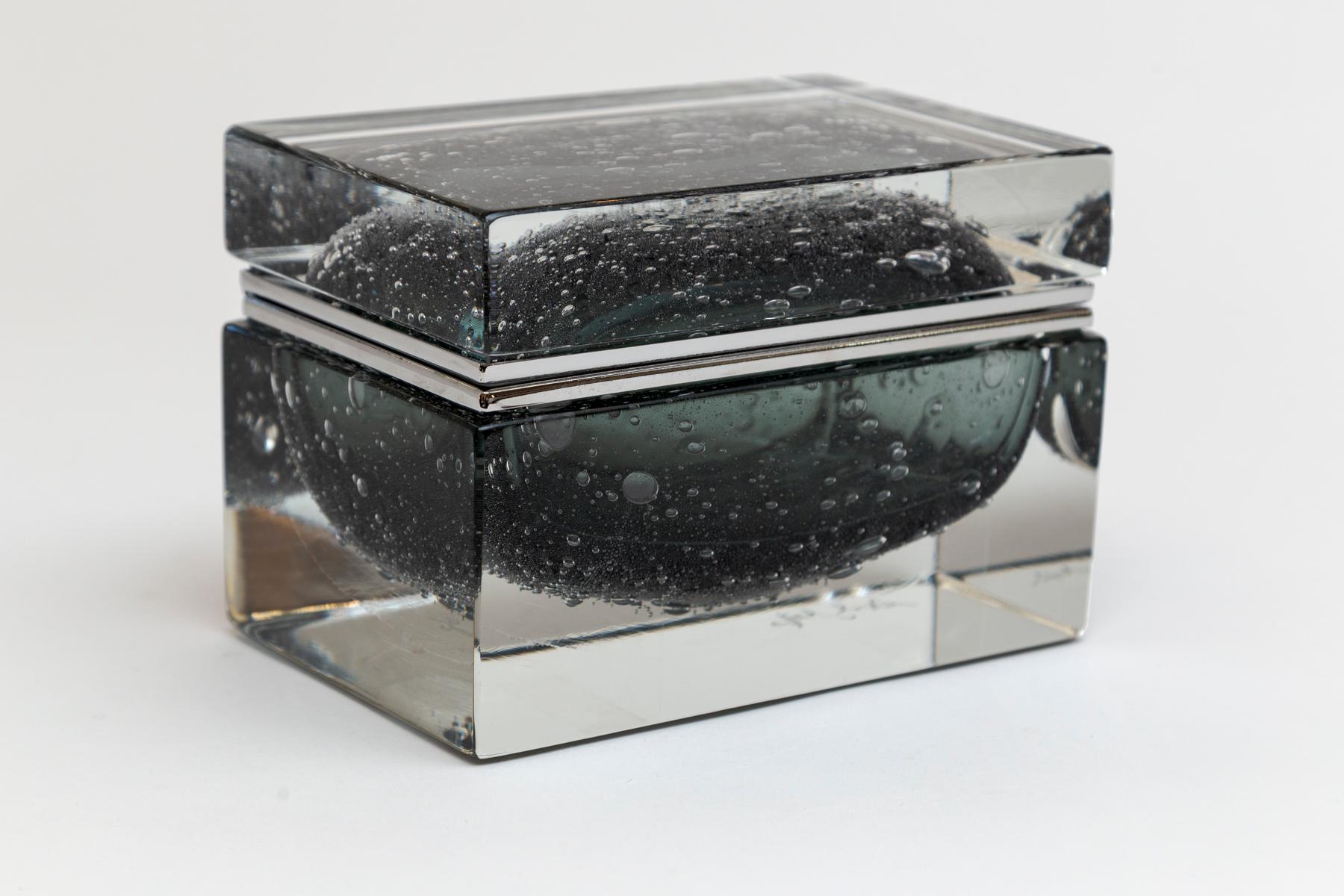 Europeo Scatola rettangolare grande in vetro di Murano grigio Puleogoso, Contemporary in vendita