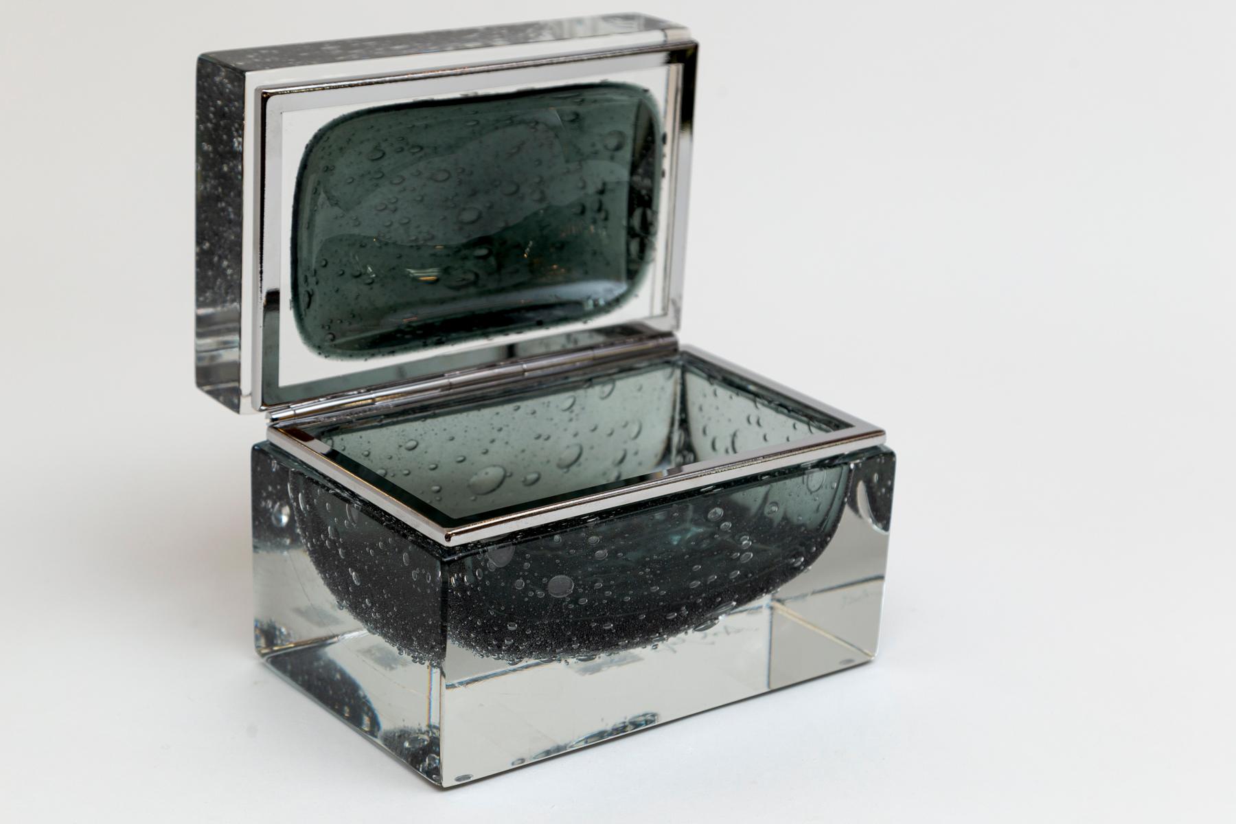 XXI secolo e contemporaneo Scatola rettangolare grande in vetro di Murano grigio Puleogoso, Contemporary in vendita