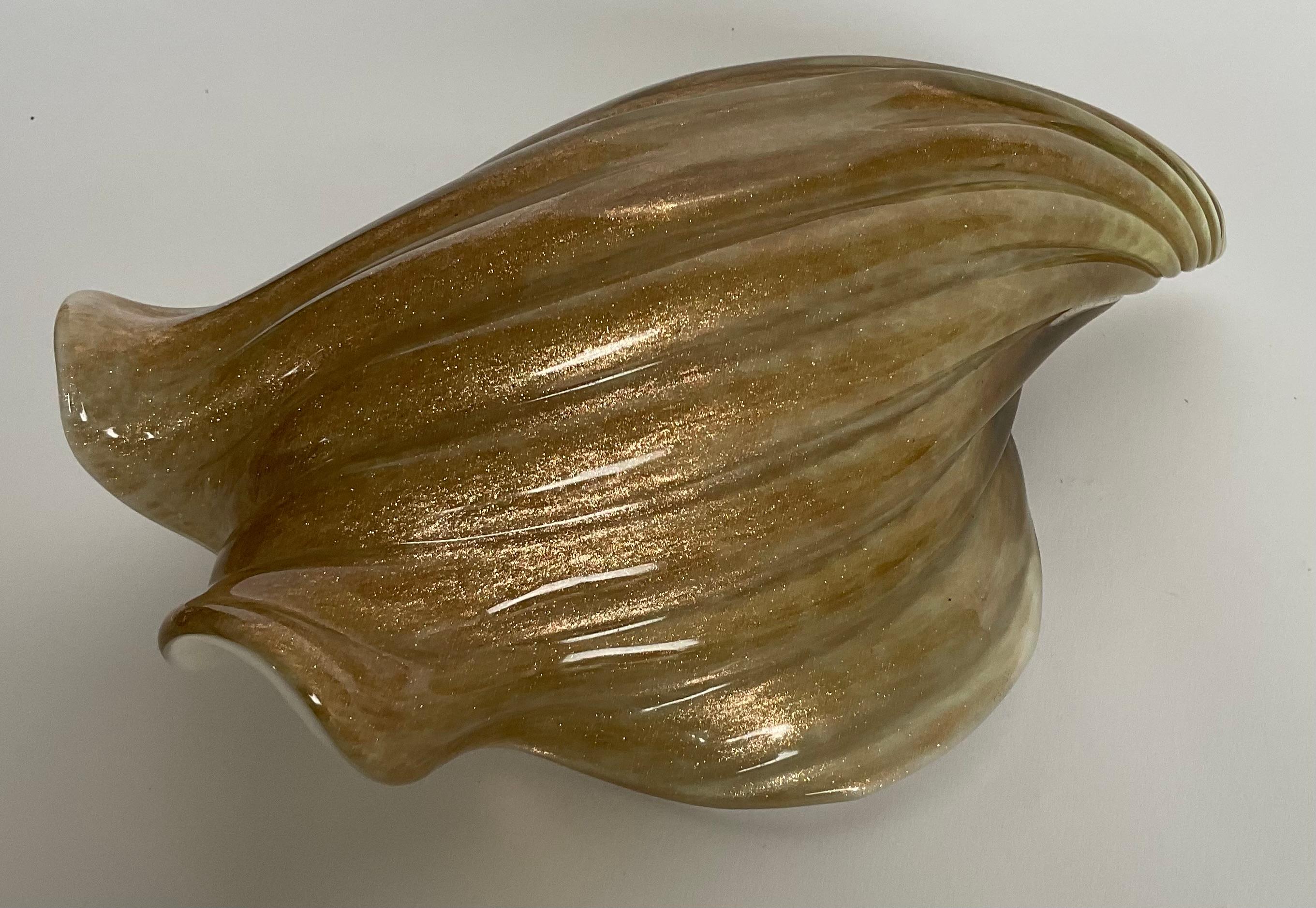 Large Murano Hand Blown Art Glass Shell sculpture with Aventurine decoration> 