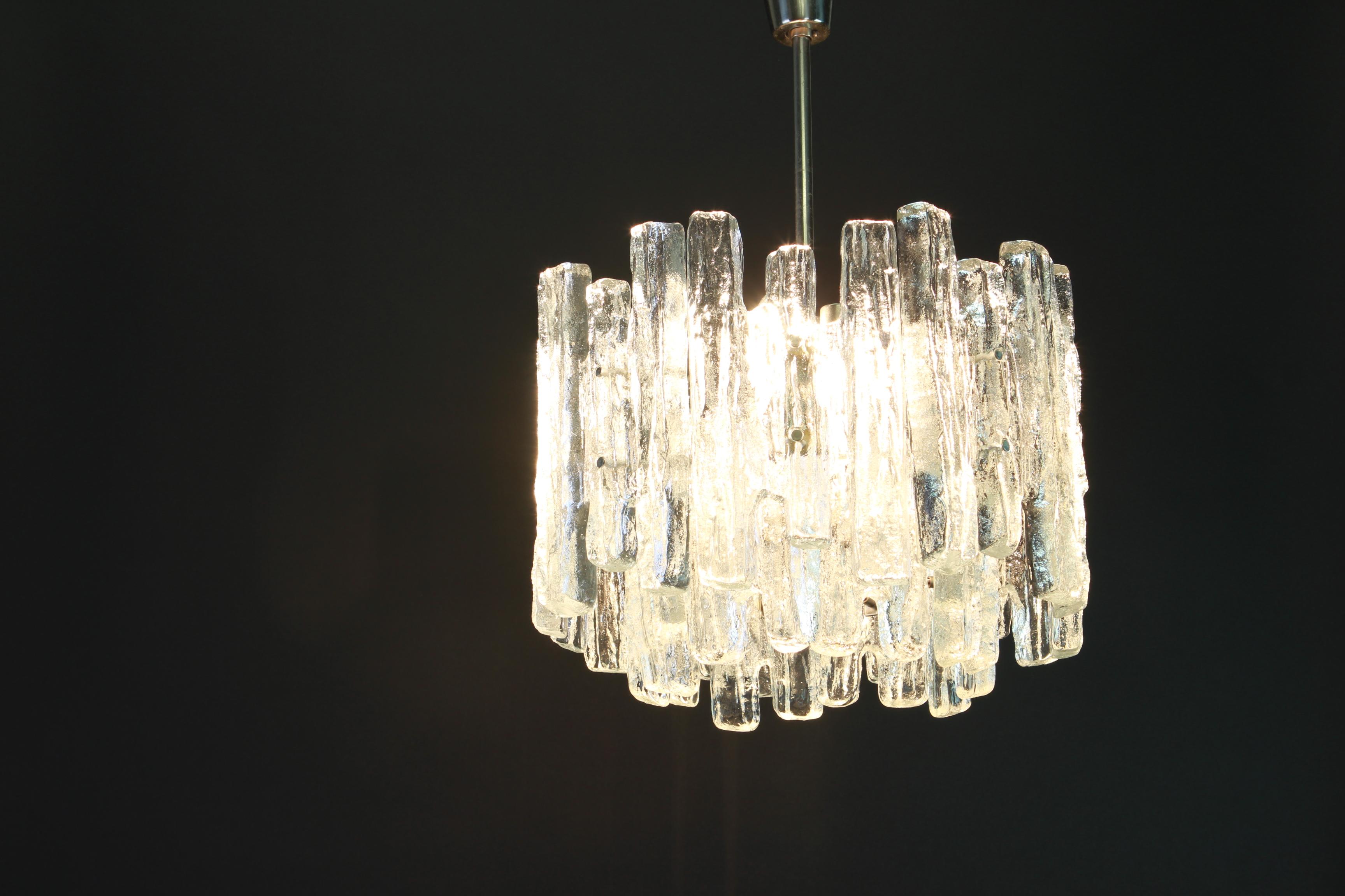 Large Murano Ice Glass Chandelier by Kalmar, Austria, 1960s In Good Condition In Aachen, NRW