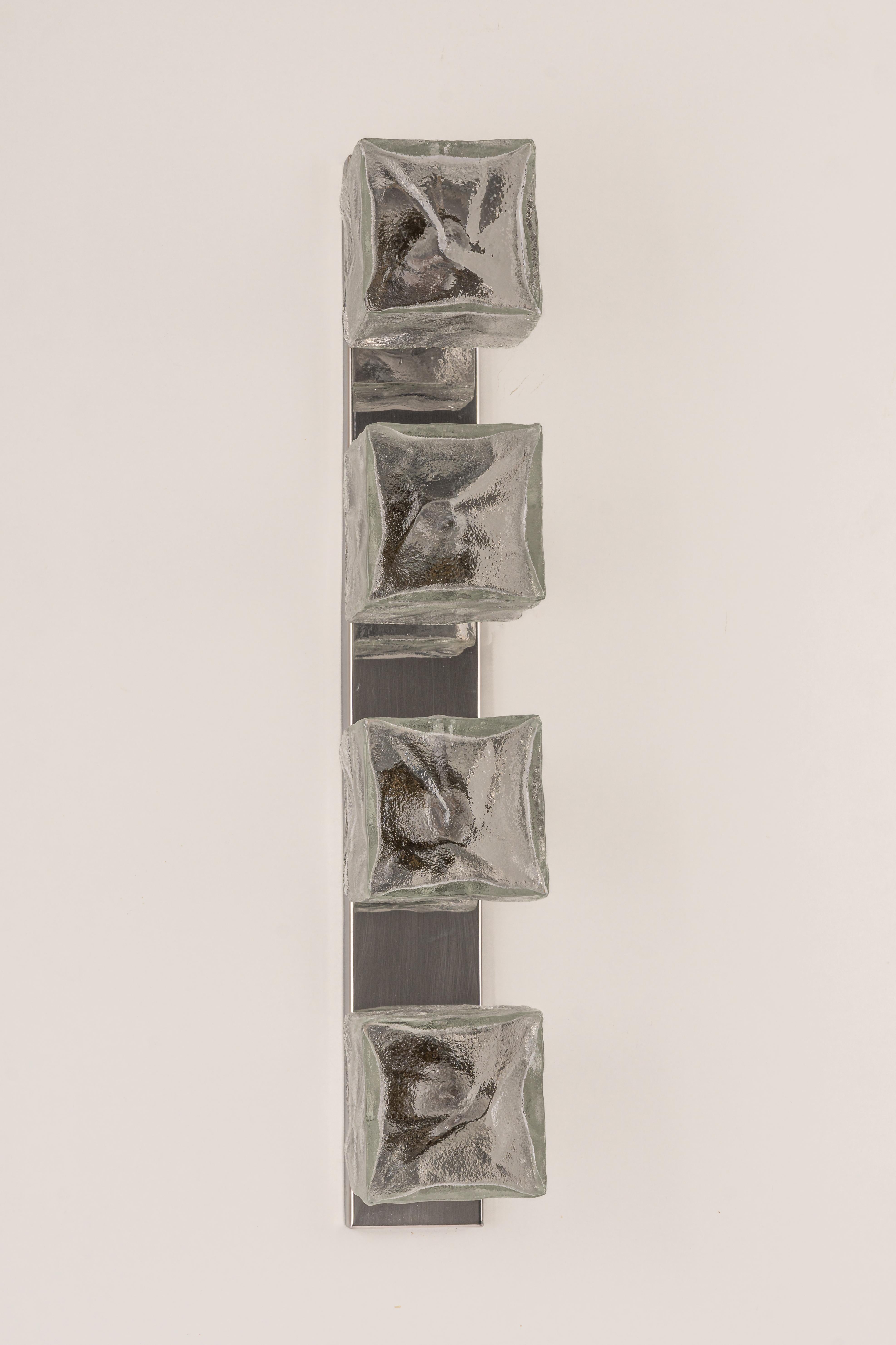 Große Wandleuchte aus Murano-Eisglas von Kalmar Cube, Österreich, 1960er Jahre (Moderne der Mitte des Jahrhunderts) im Angebot