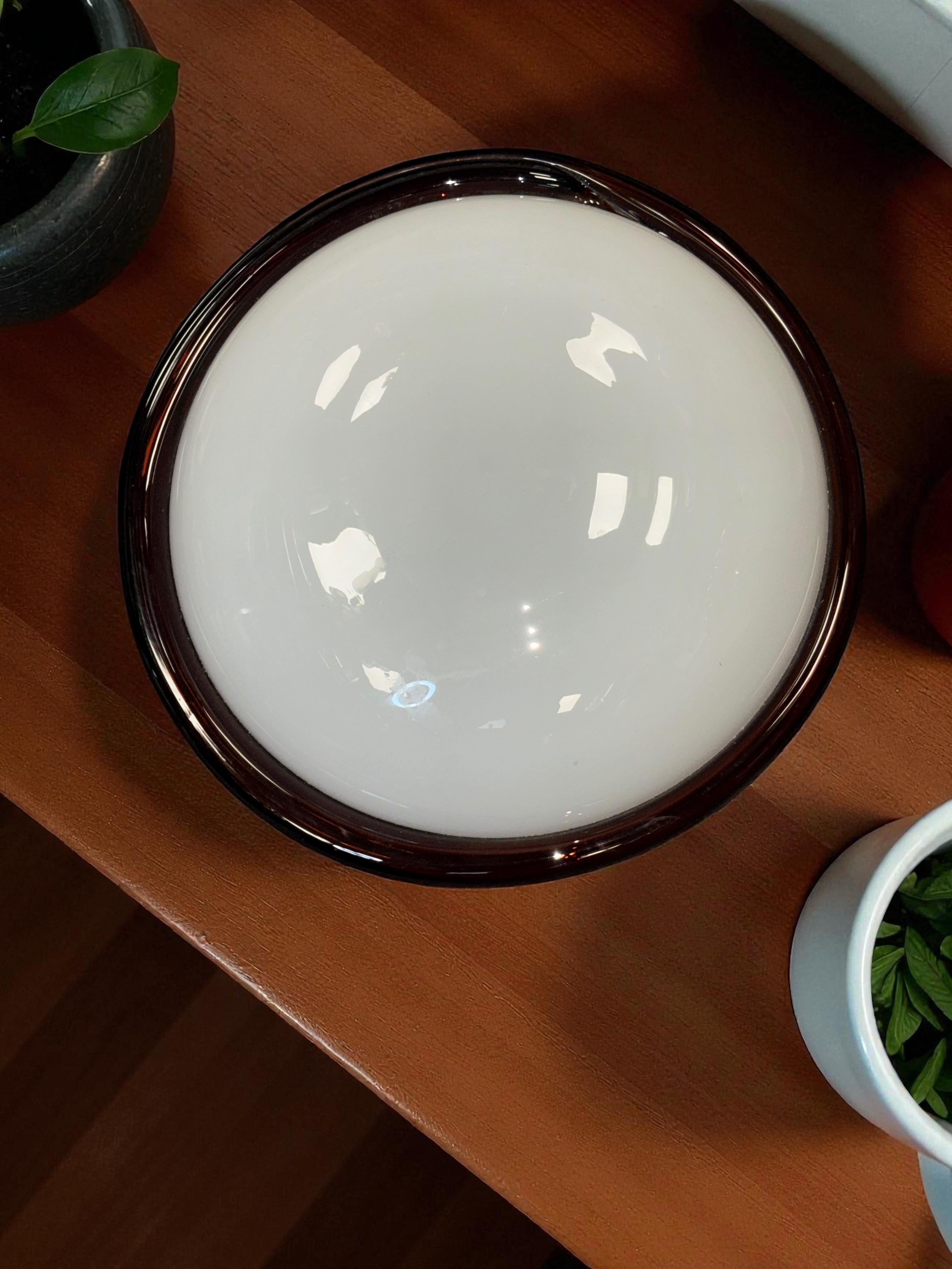 Große Murano Opalglas & braunen Streifen Flush Mount Made by Itre Italien 1980er im Angebot 9