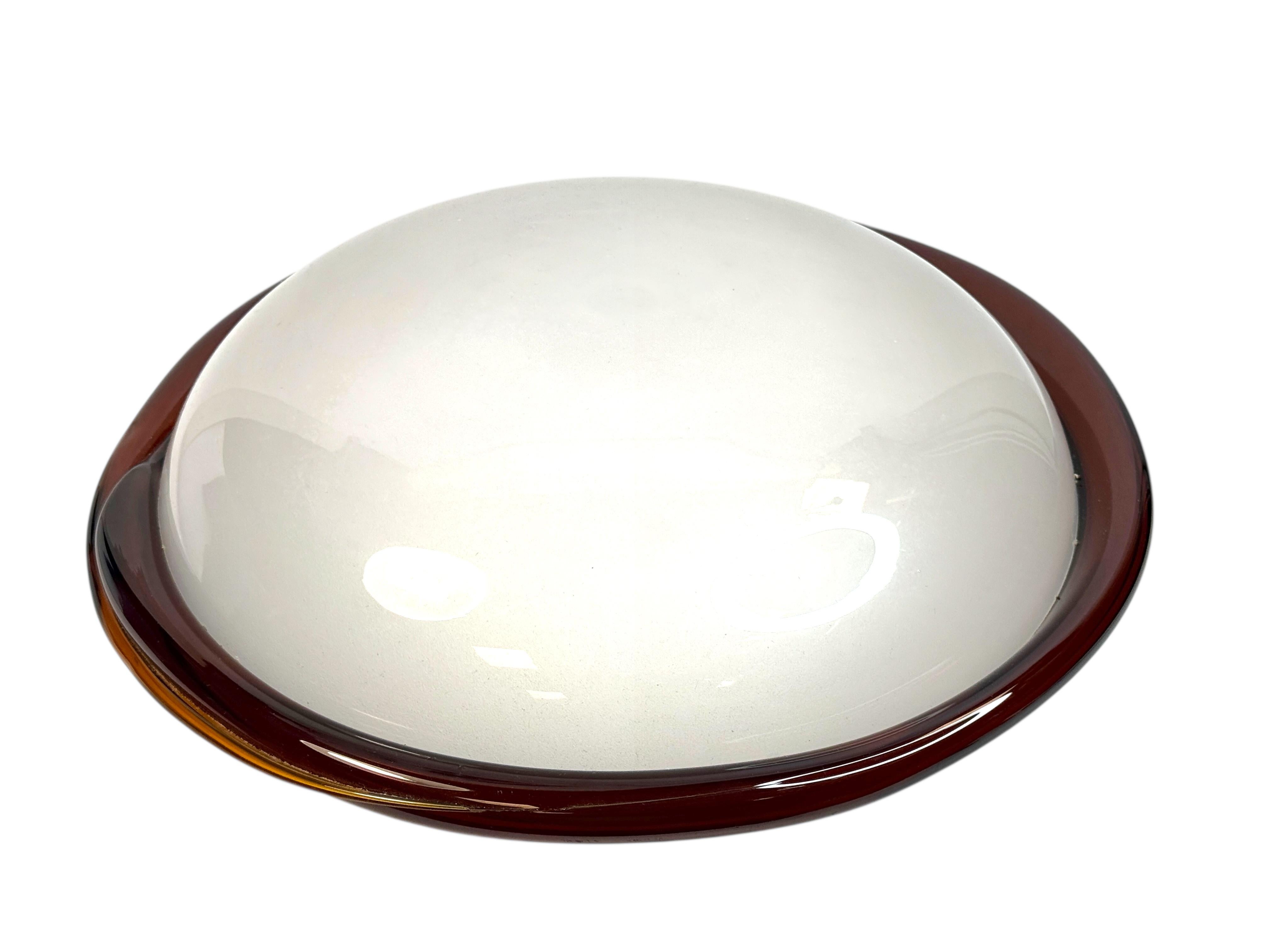Große Murano Opalglas & braunen Streifen Flush Mount Made by Itre Italien 1980er im Angebot 10