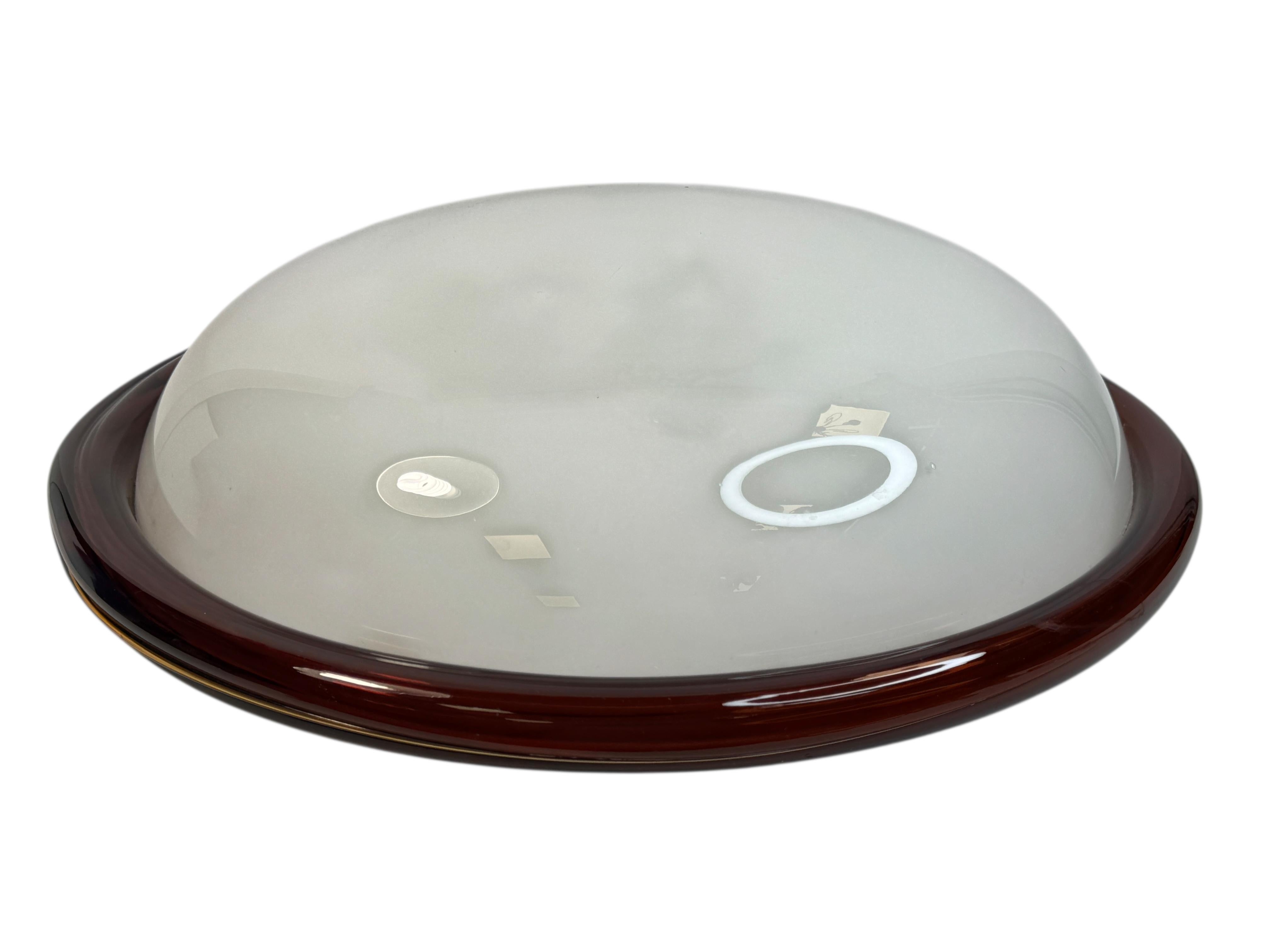 Große Murano Opalglas & braunen Streifen Flush Mount Made by Itre Italien 1980er (Ende des 20. Jahrhunderts) im Angebot