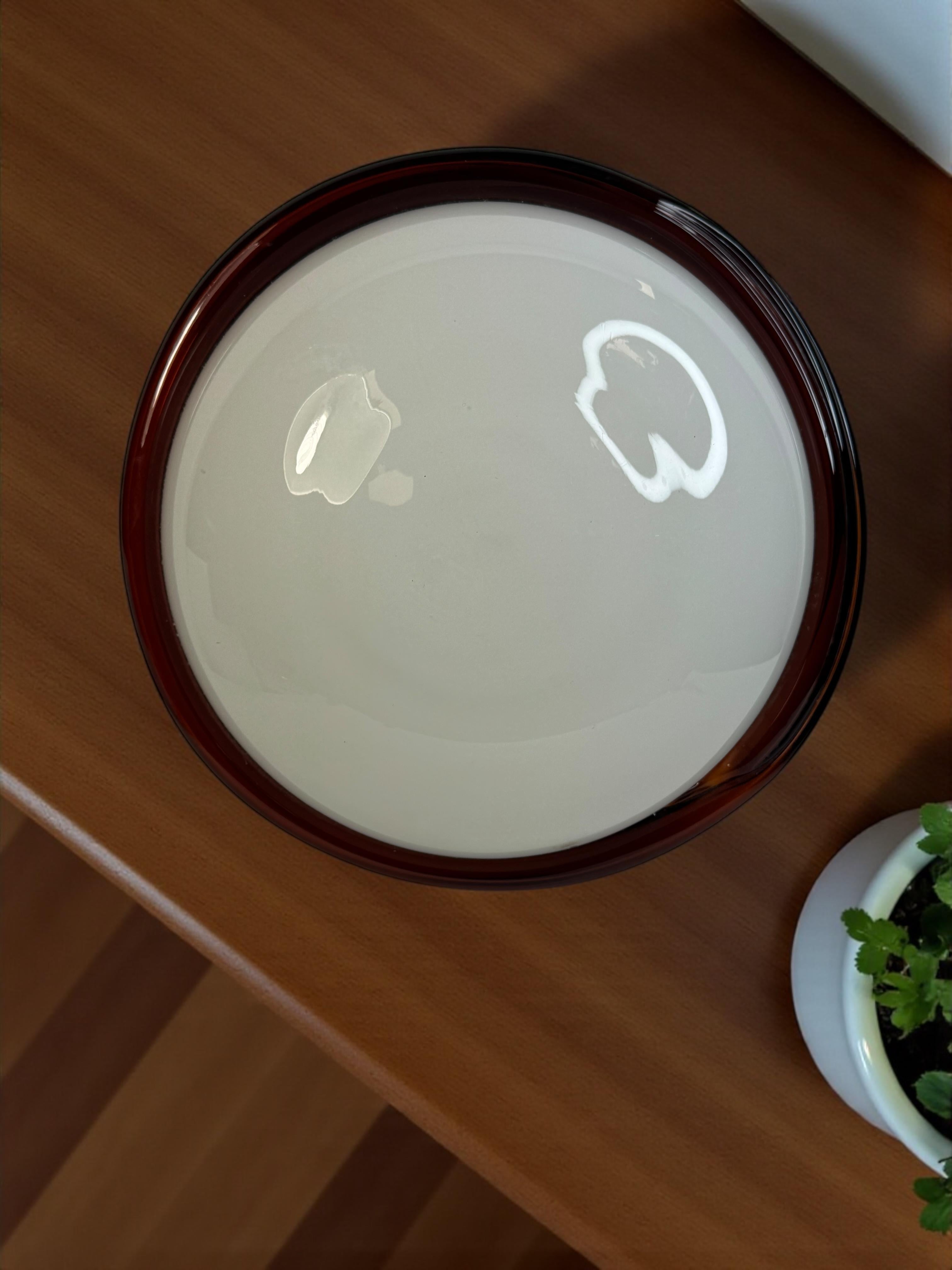 Große Murano Opalglas & braunen Streifen Flush Mount Made by Itre Italien 1980er im Angebot 1