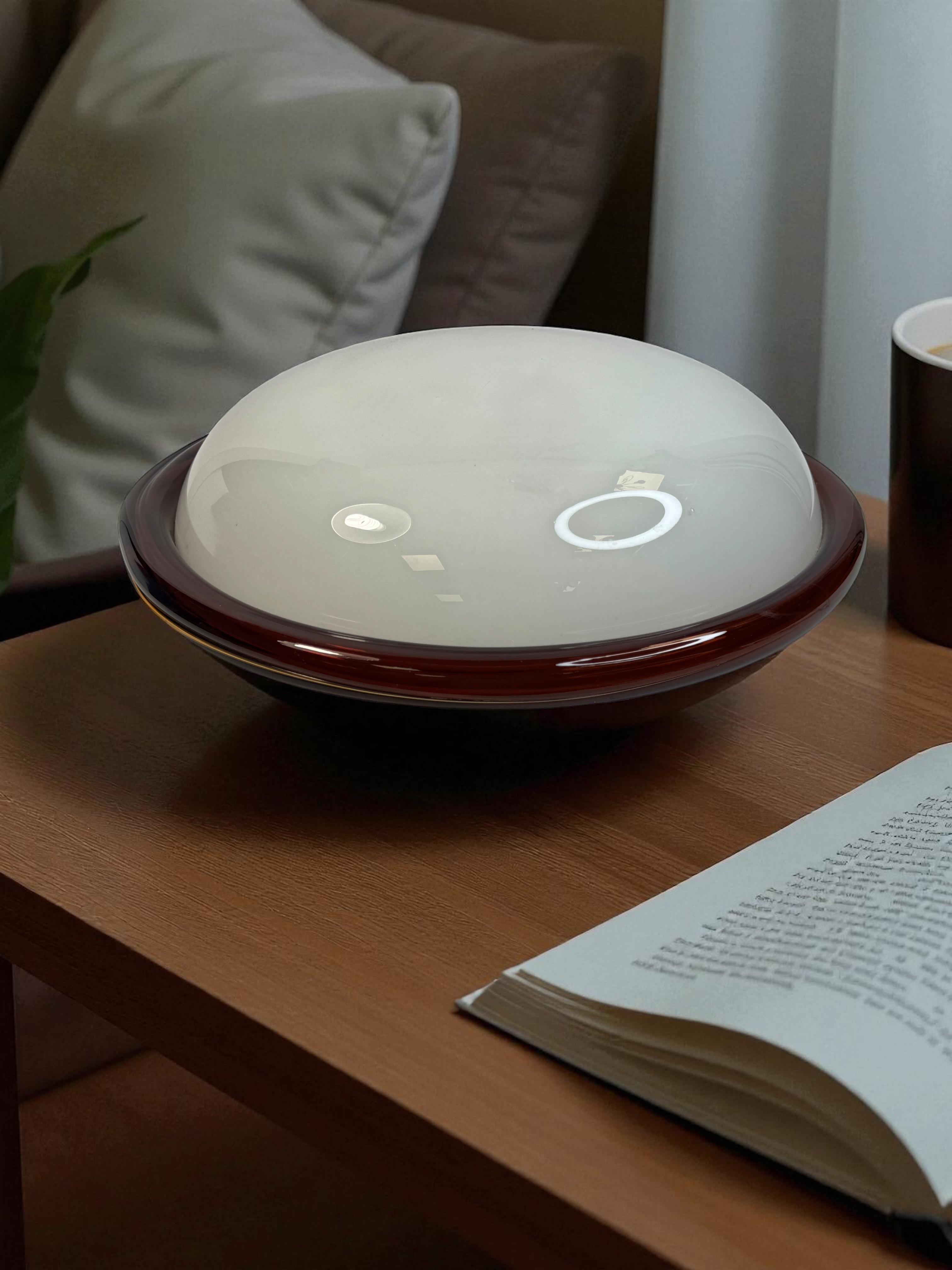 Große Murano Opalglas & braunen Streifen Flush Mount Made by Itre Italien 1980er im Angebot 3