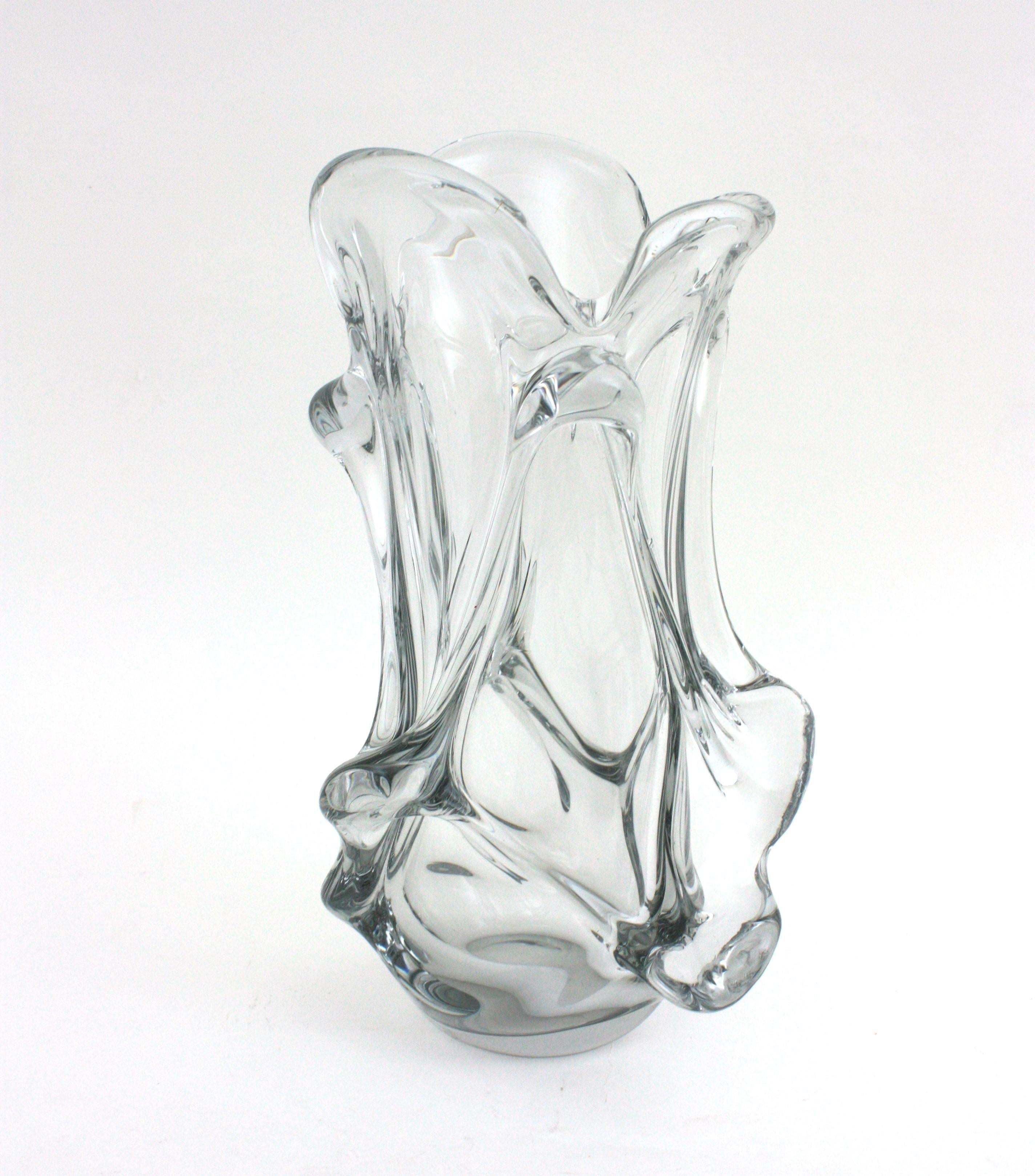 Large Murano Organic Shaped Vase in Clear Glass, 1950s For Sale 3