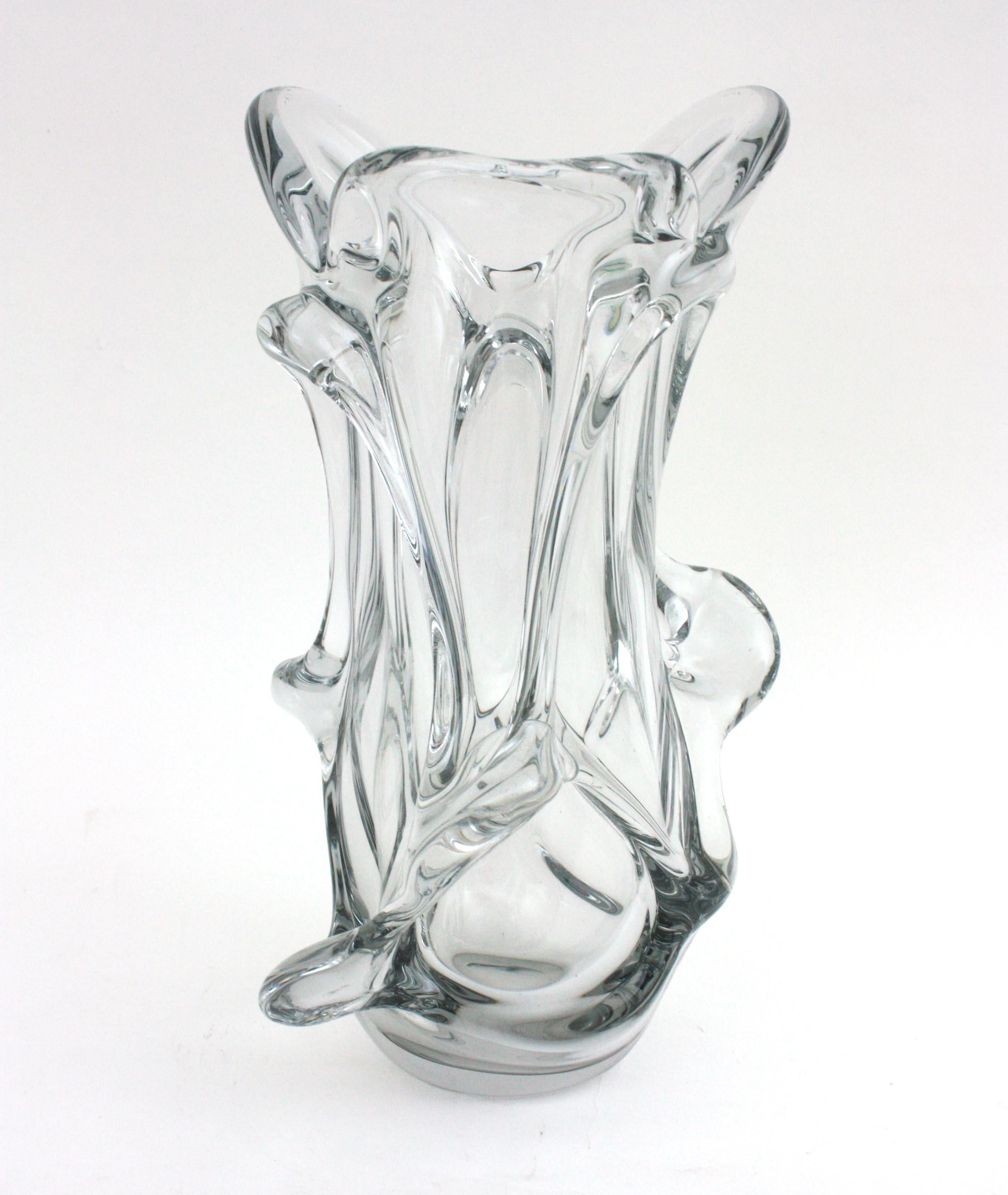 Grand vase de forme organique en verre clair de Murano, années 1950 en vente 4