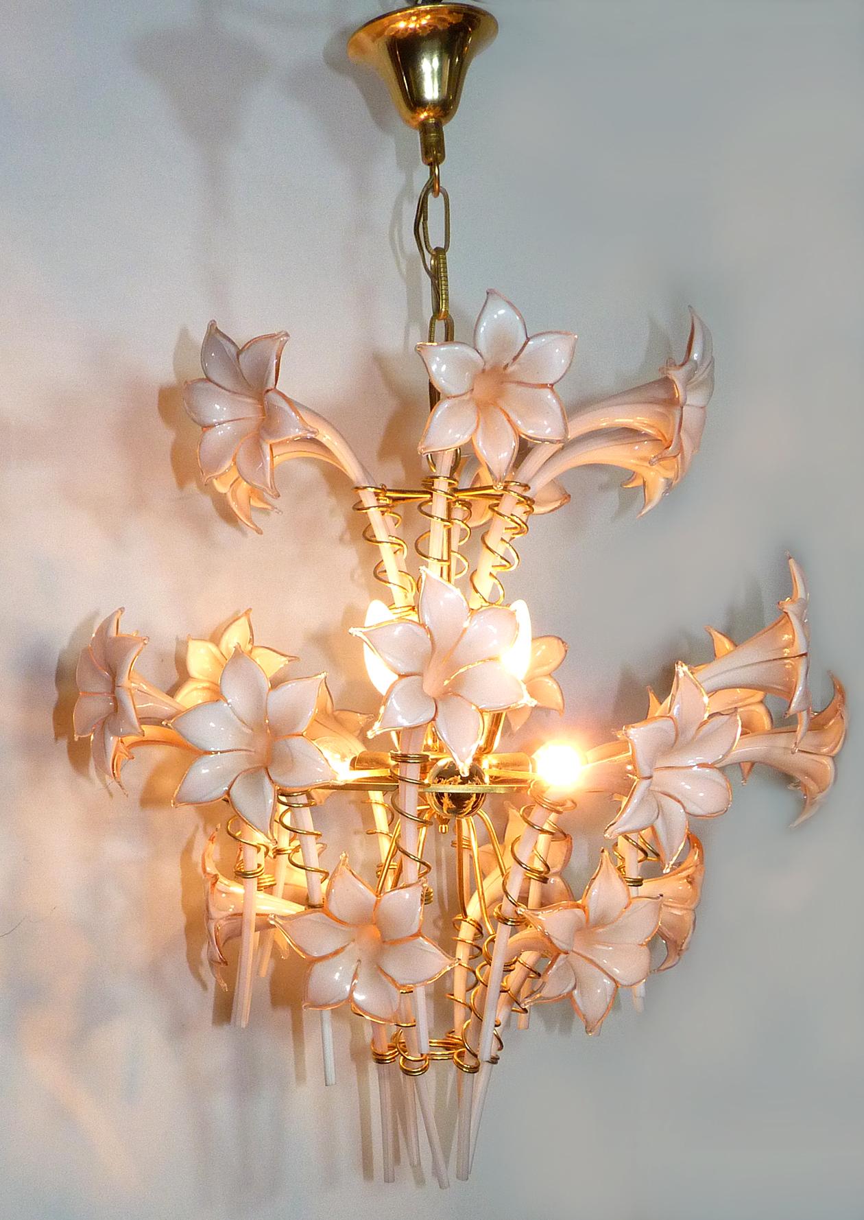 Mid-Century Modern Large Murano Pink Lilly Sculptural Chandelier Franco Luce Art Glass & Gilt Brass For Sale