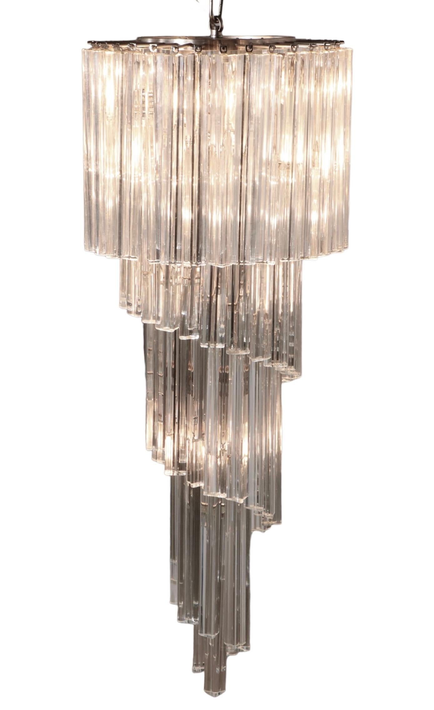 Large Murano Swirl Chandelier with Triedi Form Glass Prisms  For Sale 5