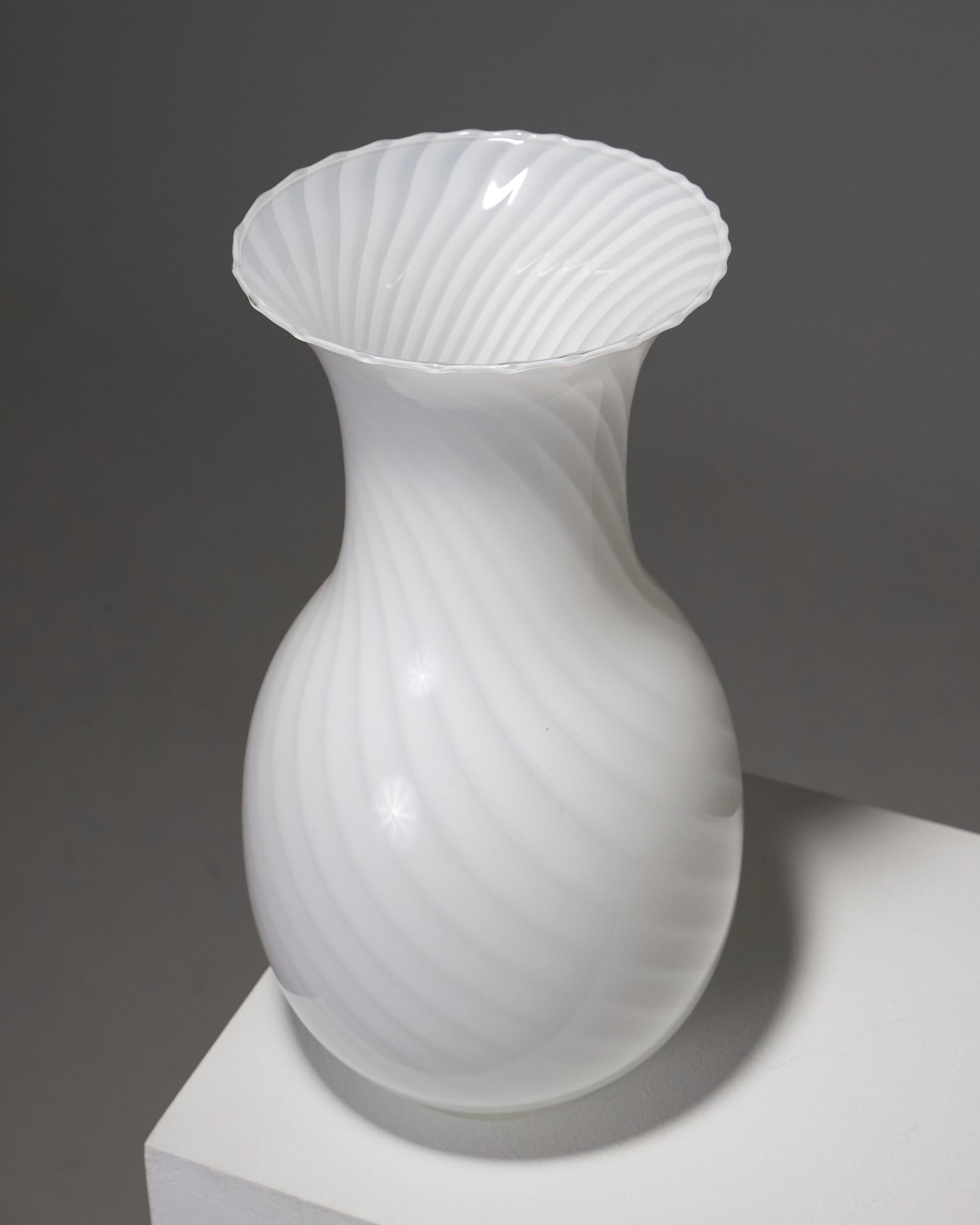 GRANDE VASO IN VETRO A FIOCCO DI Murano, anni '70 In condizioni buone in vendita a PARIS, FR