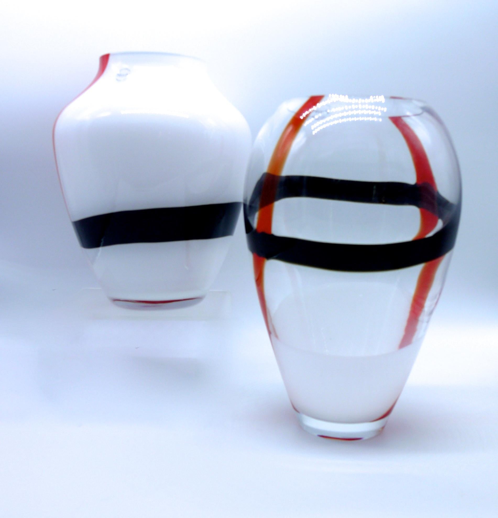 Murano Glass Large Murano Tri-Color Black, Red and White V Mason 2000 Boxed with Label For Sale