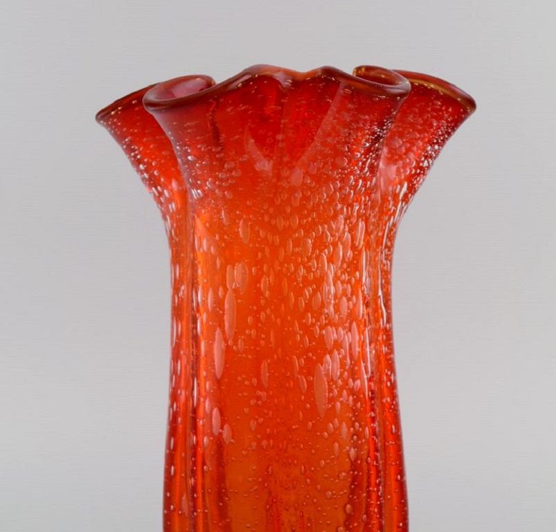 Large Murano Vase in Mouth Blown Art Glass, Italian Design In Excellent Condition In Copenhagen, DK