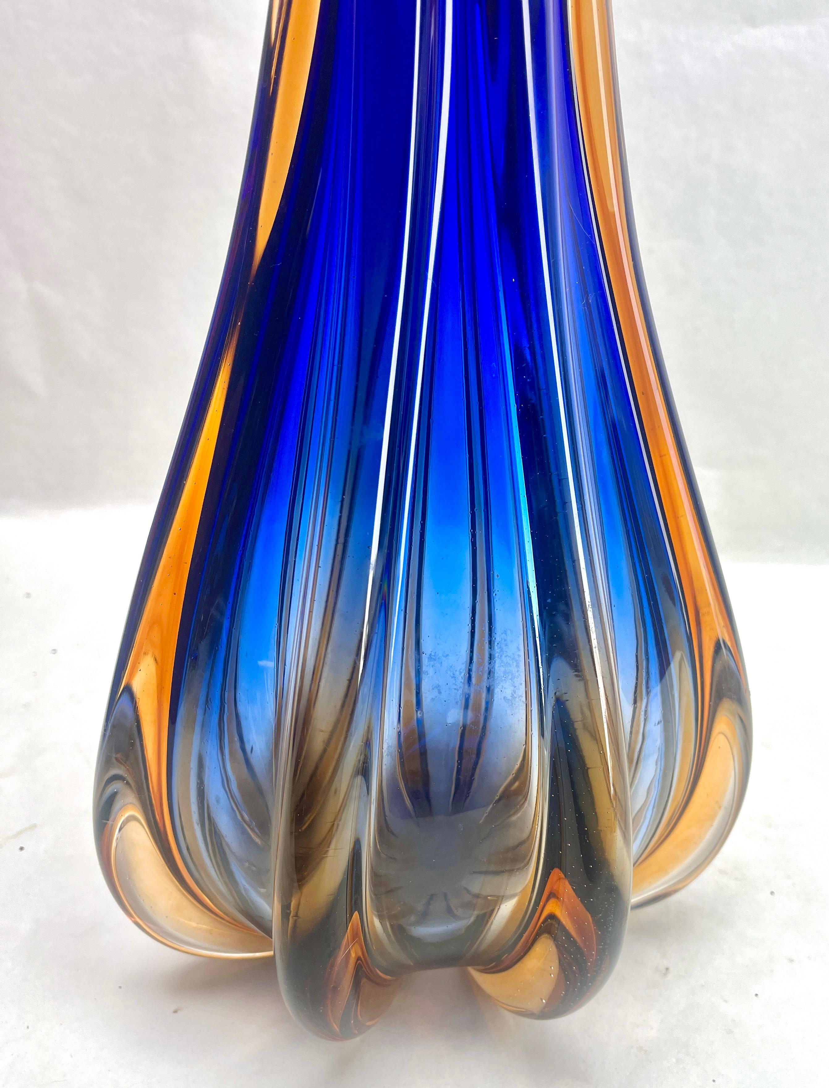 Großer Murano  Vase in mehrfarbigem Kobalt, Barovier & Toso zugeschrieben, 1960er Jahre (Italienisch) im Angebot