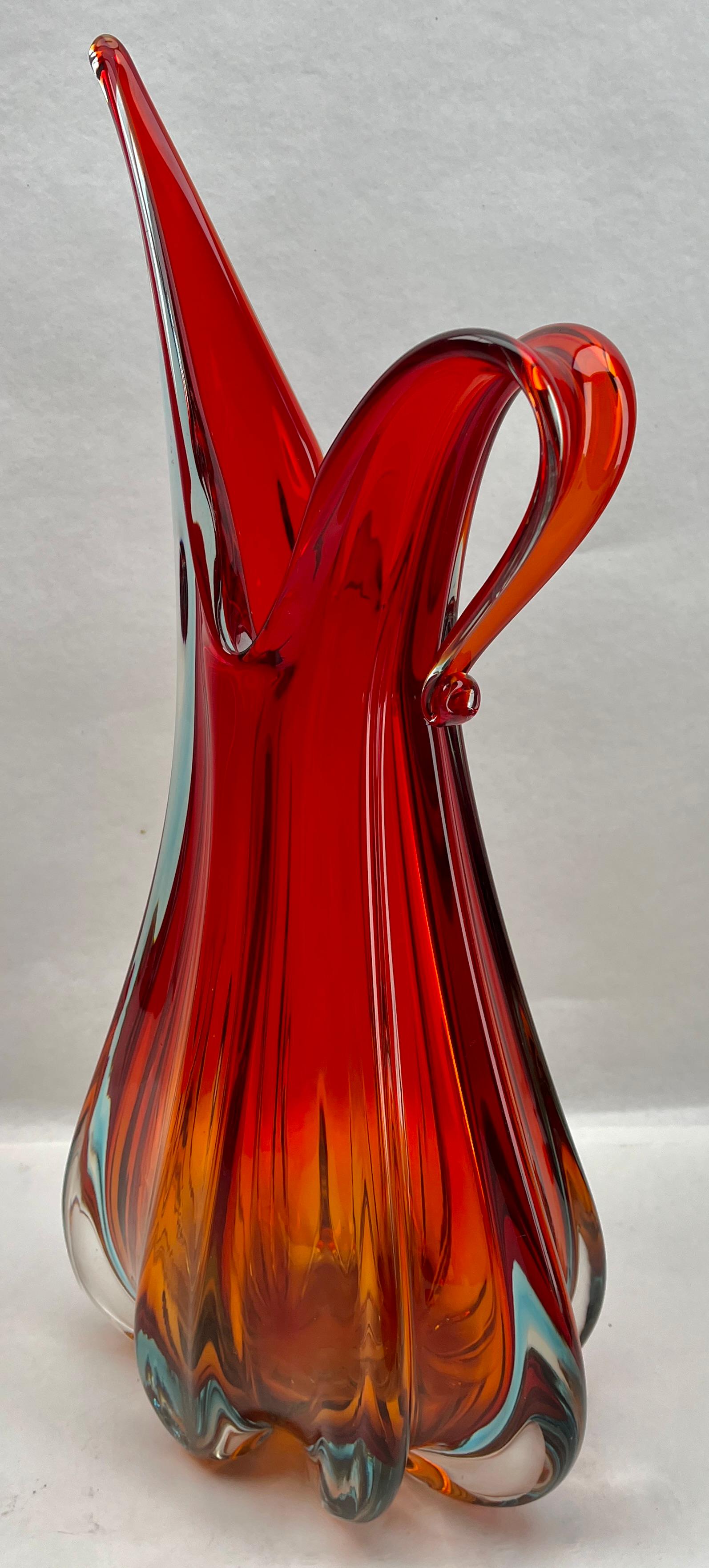 Großer Murano  Vase in mehrfarbigem Rot, Barovier & Toso zugeschrieben, 1960er Jahre im Angebot 4