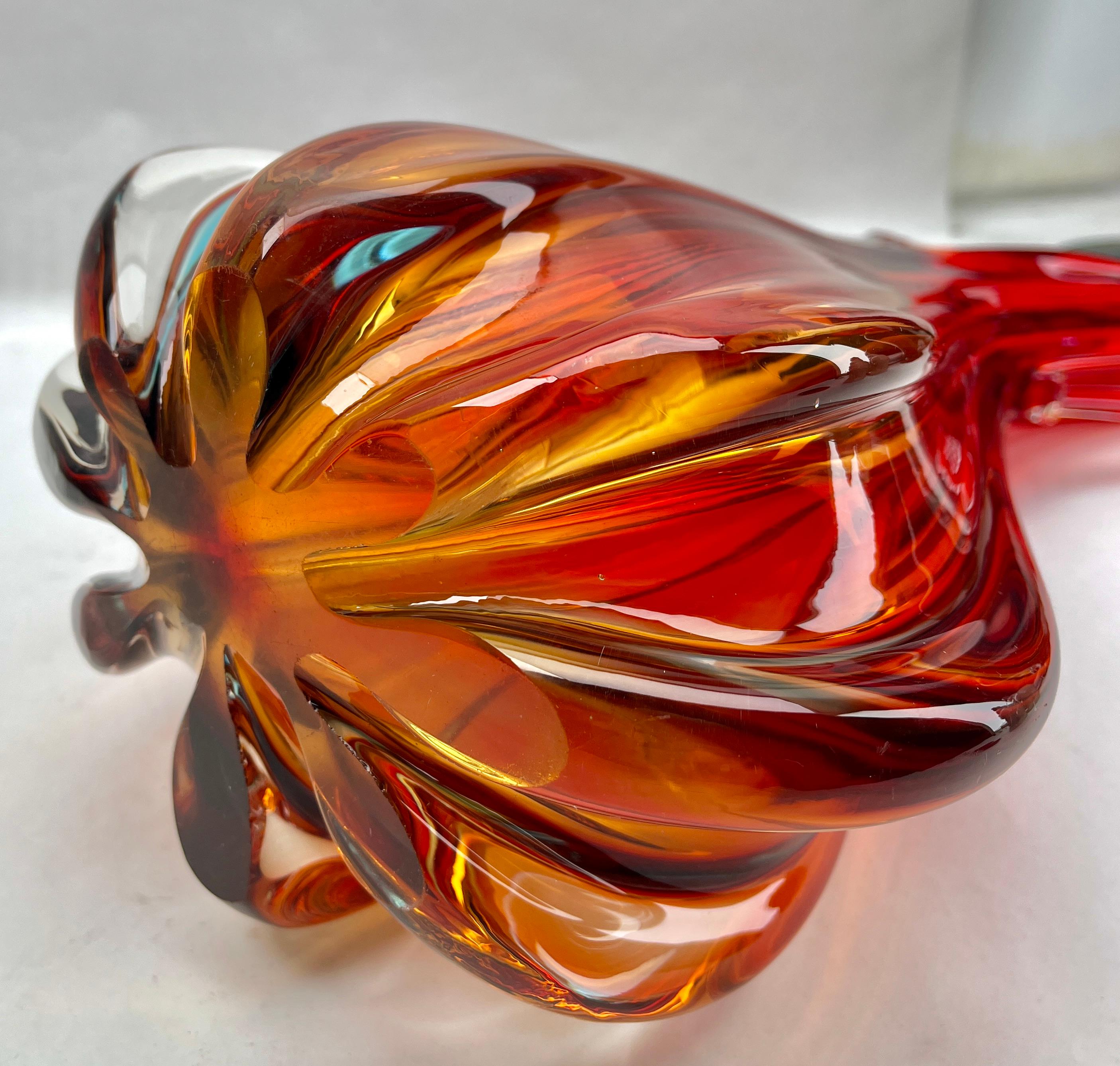 Großer Murano  Vase in mehrfarbigem Rot, Barovier & Toso zugeschrieben, 1960er Jahre (Italienisch) im Angebot