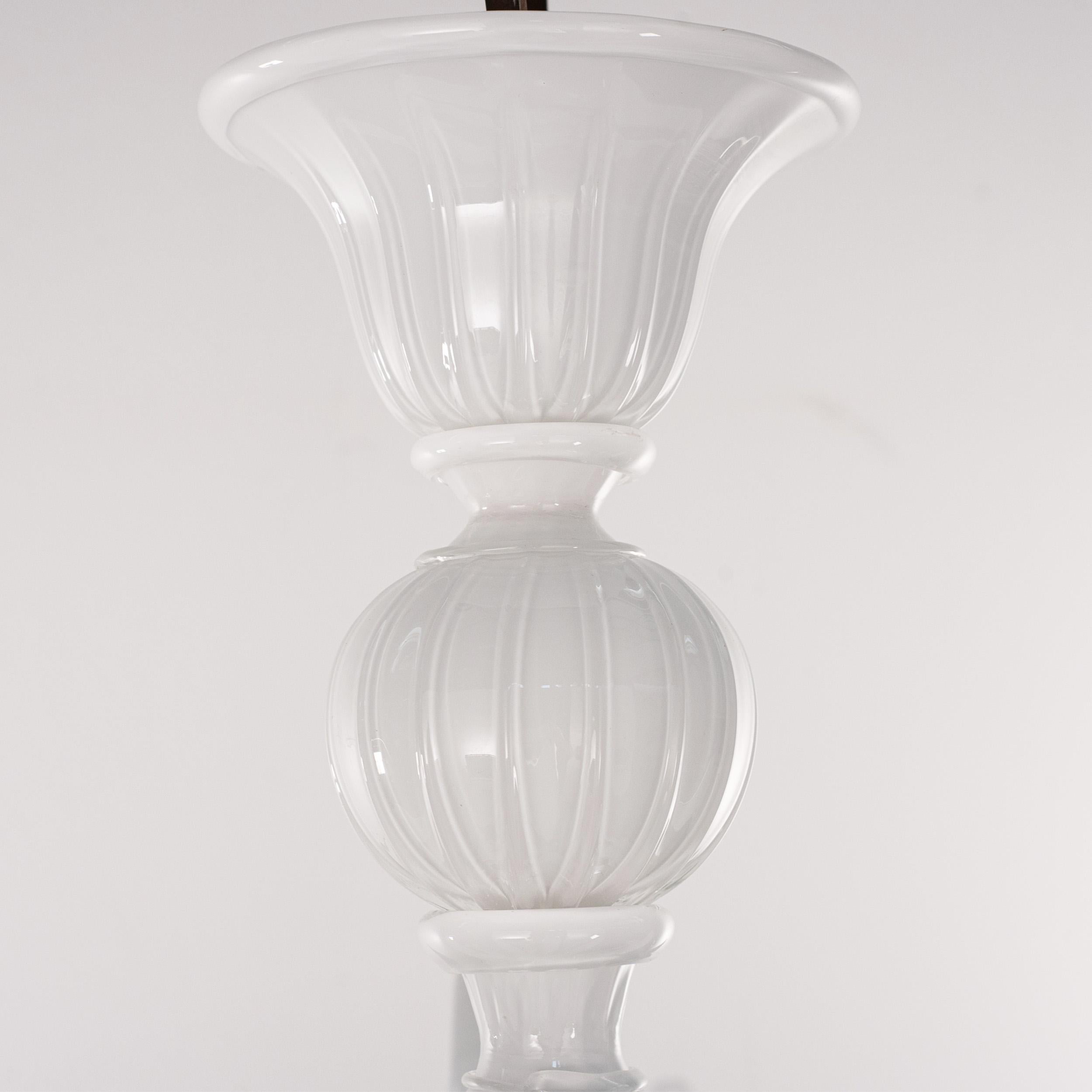 Gran araña de cristal blanco de Murano 6 luces, Vintage Made in Italy en stock en venta 2