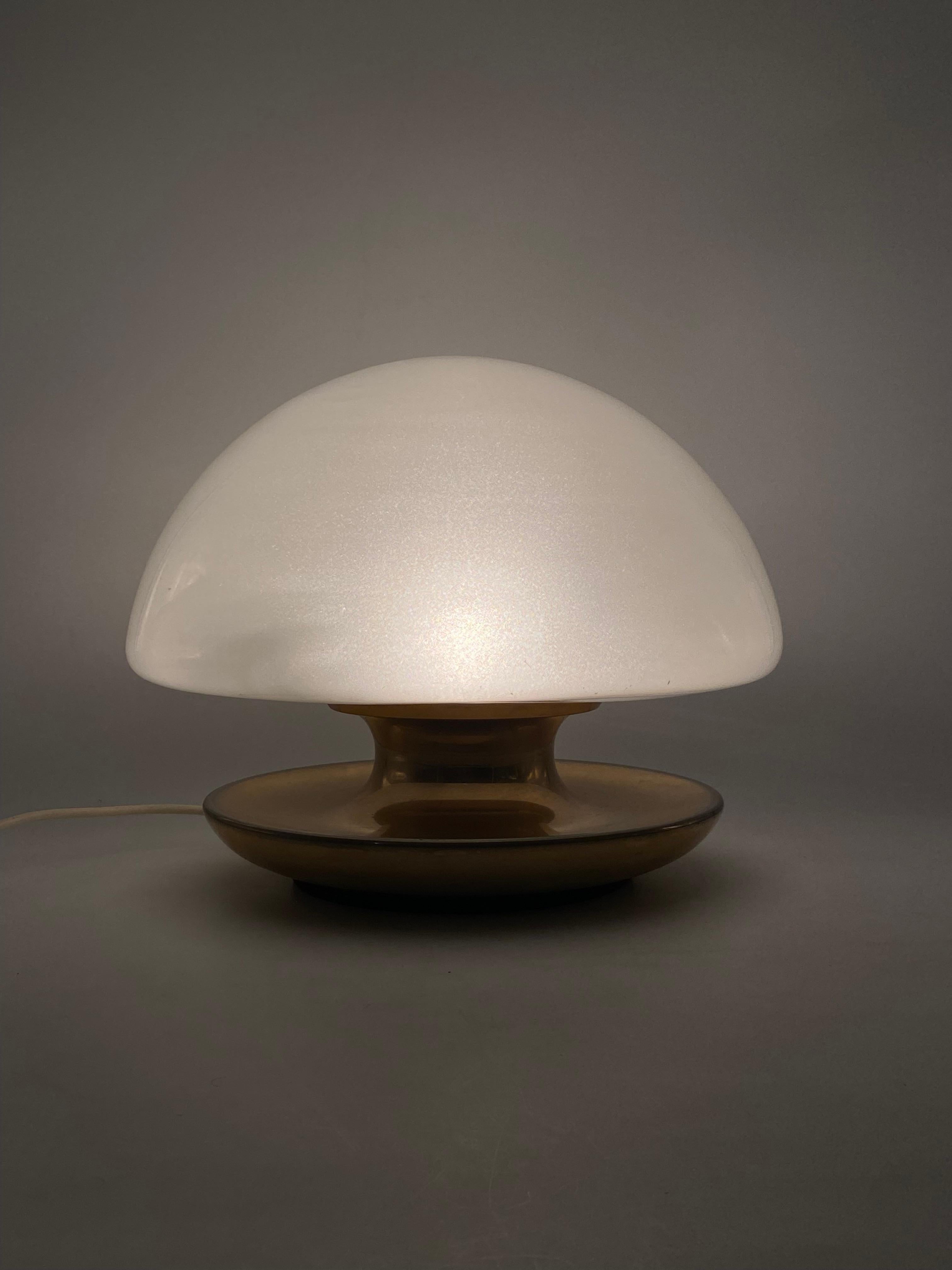Large mushroom mod. VP table lamp, Balli and Ballardini, Sirrah, 1970s 8