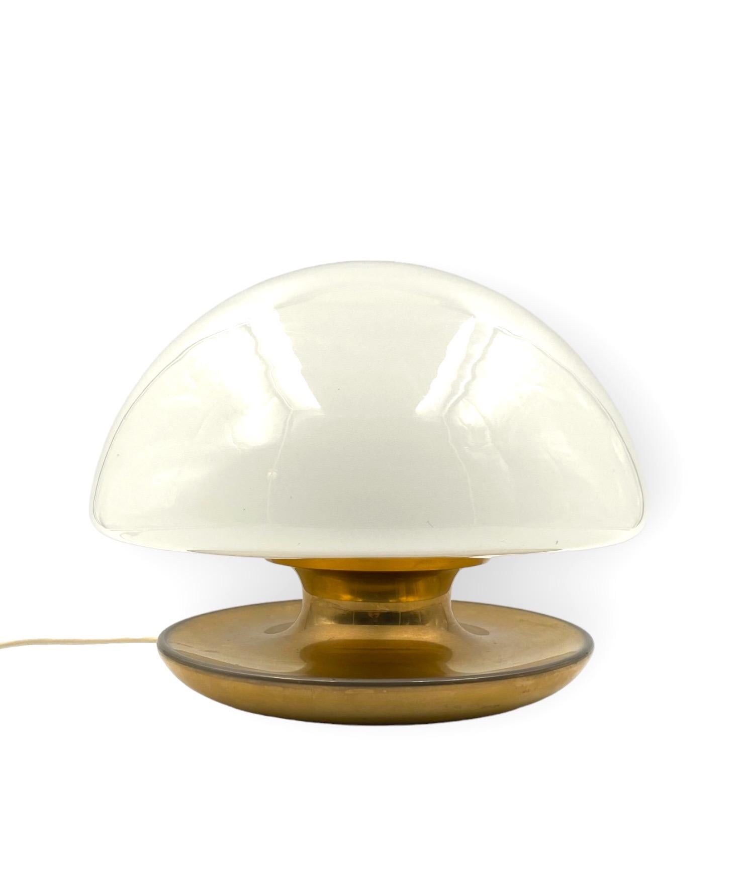 Large mushroom mod. VP table lamp, Balli and Ballardini, Sirrah, 1970s For Sale 1